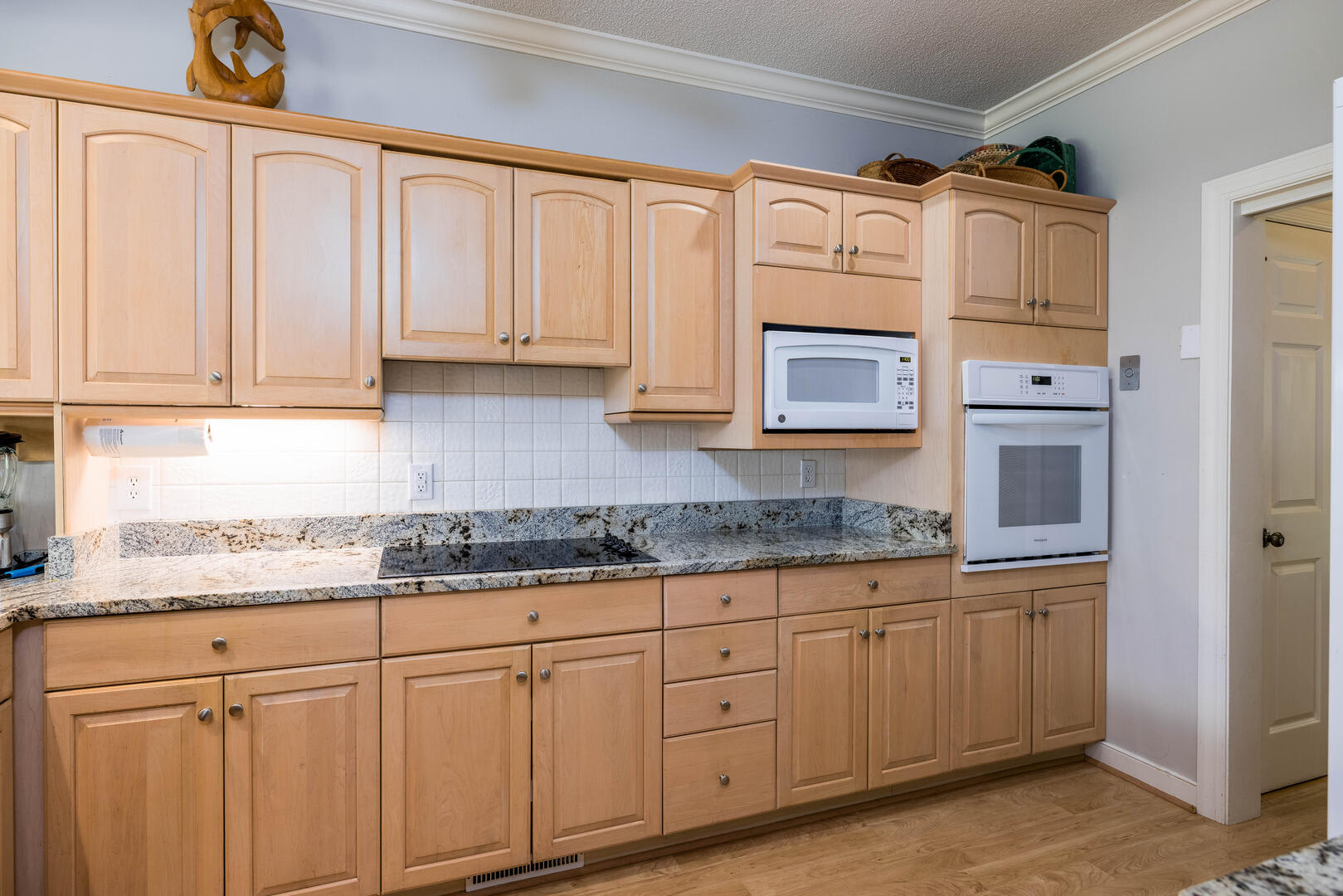 Well-equipped kitchen