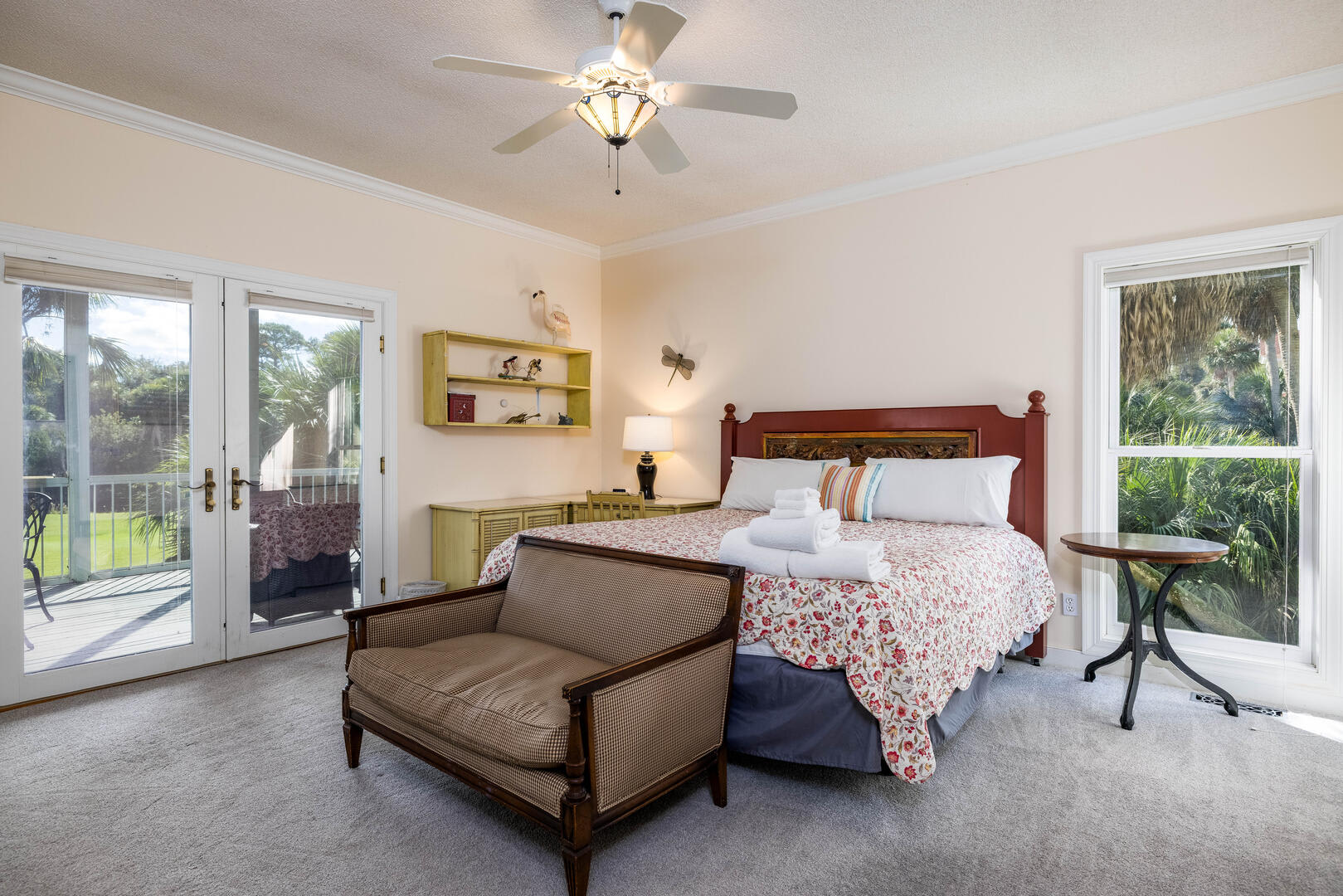 First floor primary bedroom with en suite bathroom