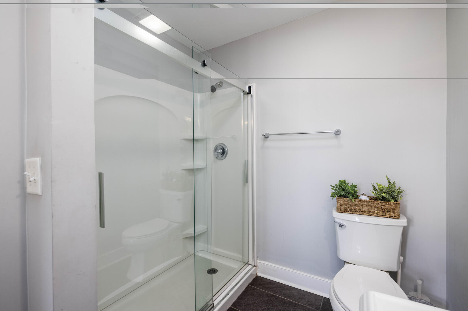 Primary bedroom with en suite bathroom