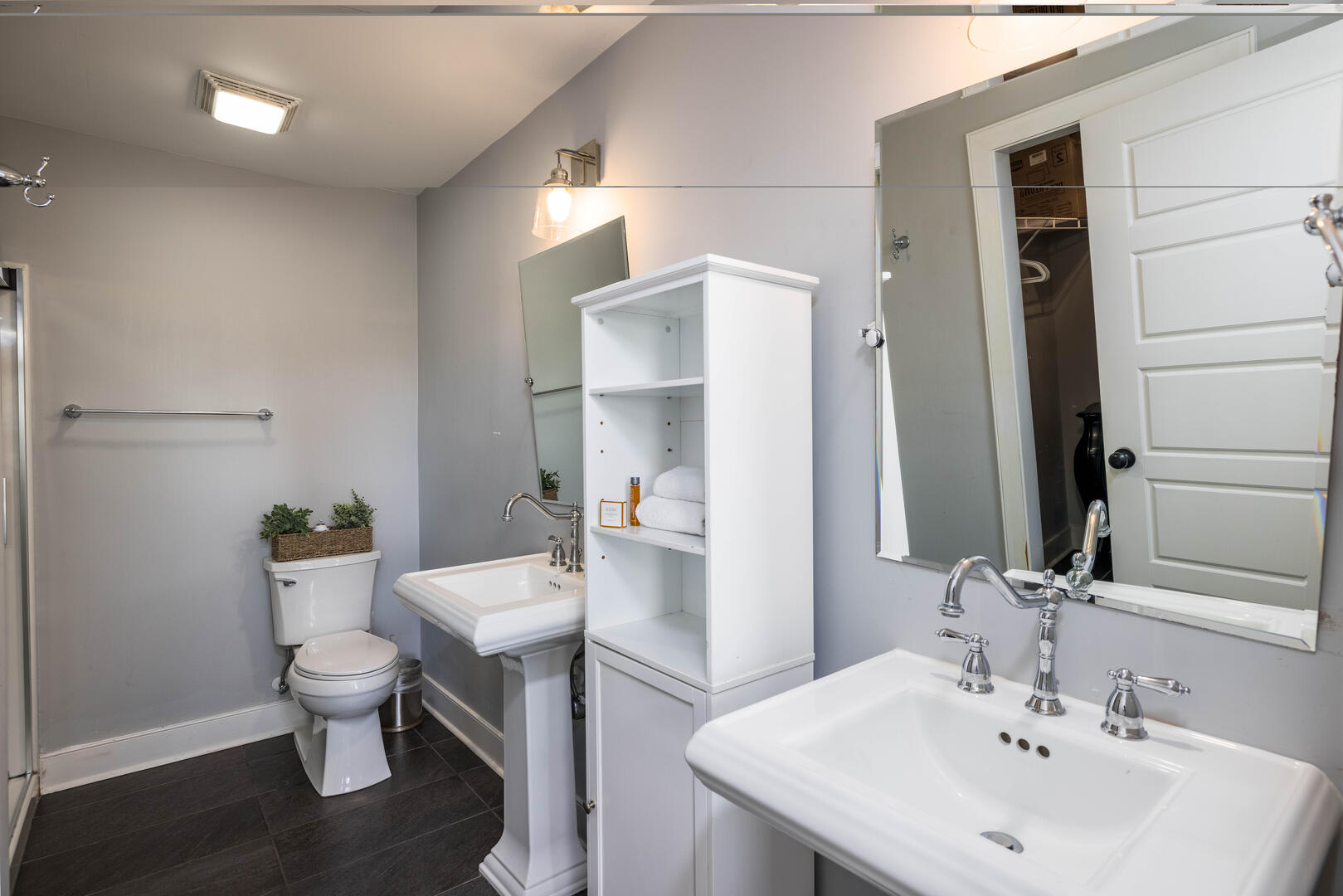 Primary bedroom with en suite bathroom