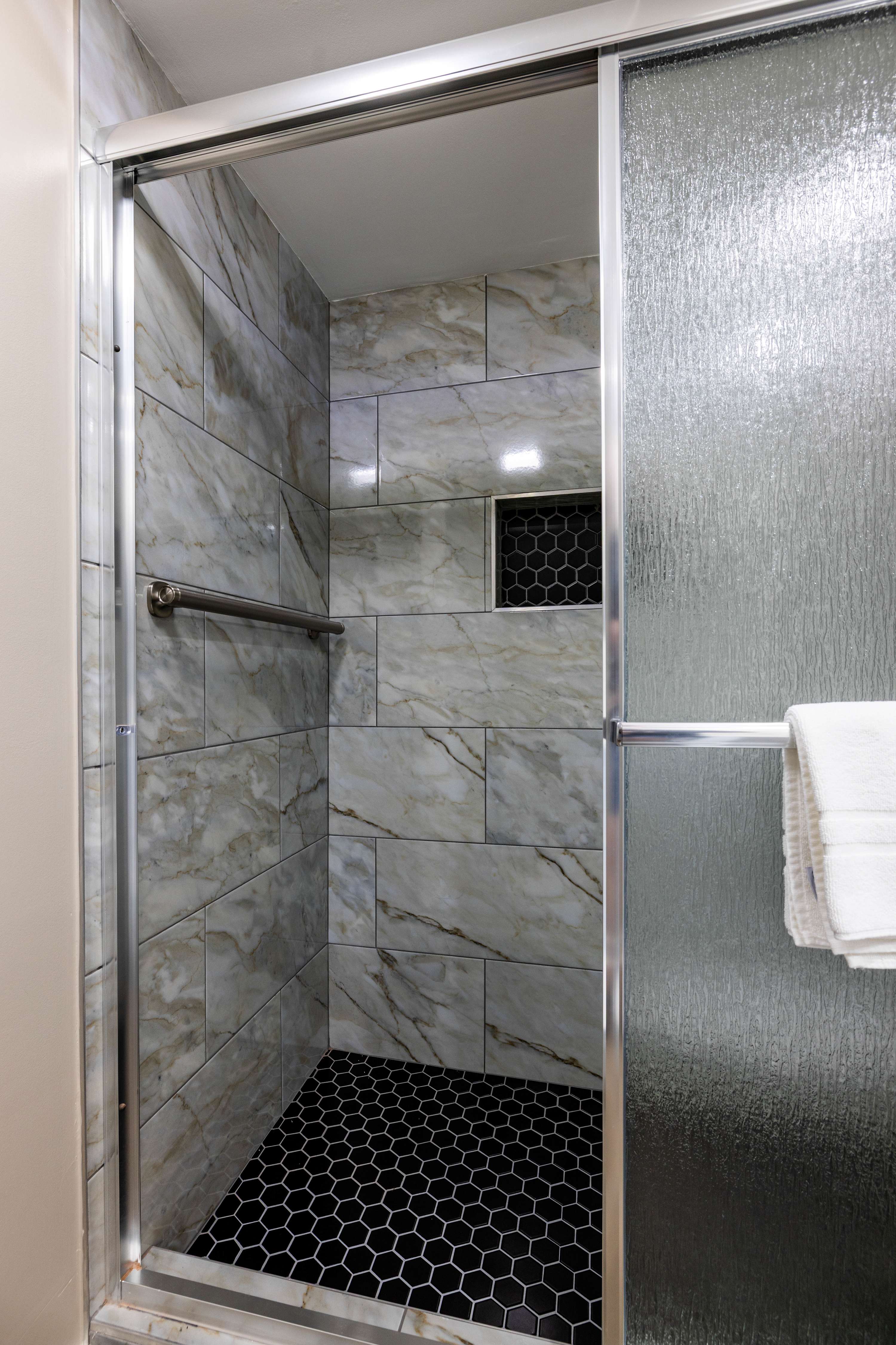 Ensuite Downstairs Primary 