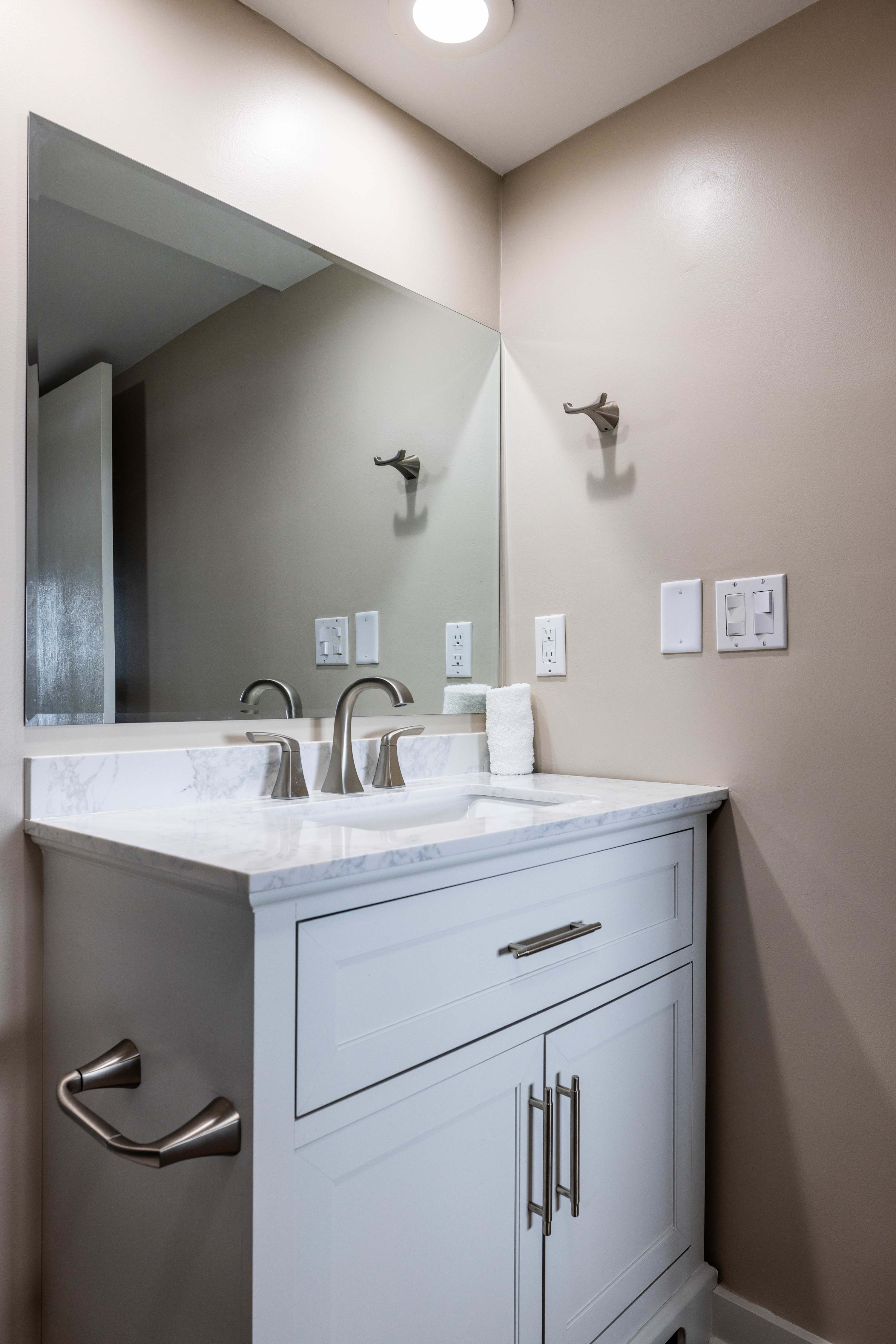 Ensuite Downstairs Primary 