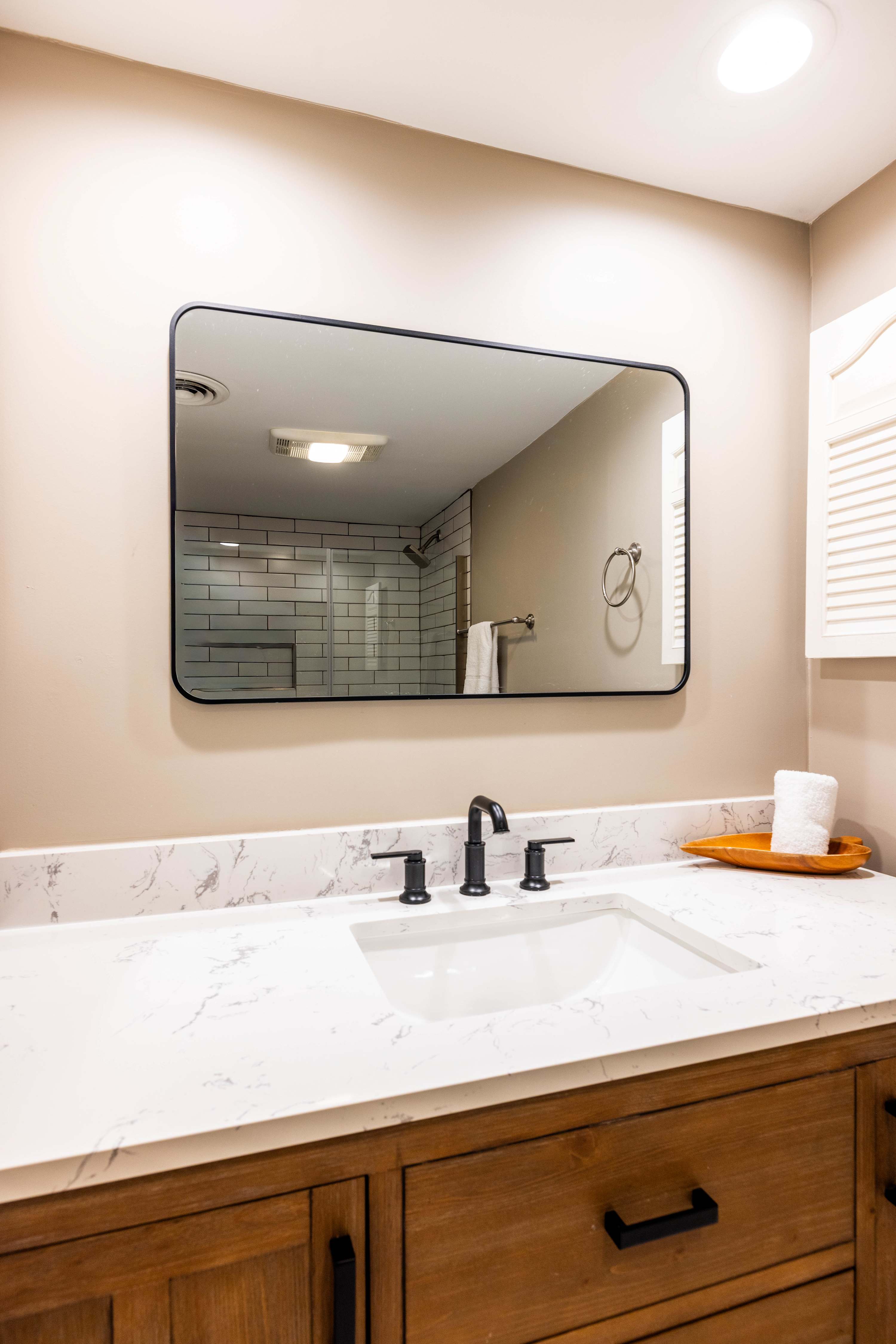 Primary En-Suite Upstairs 