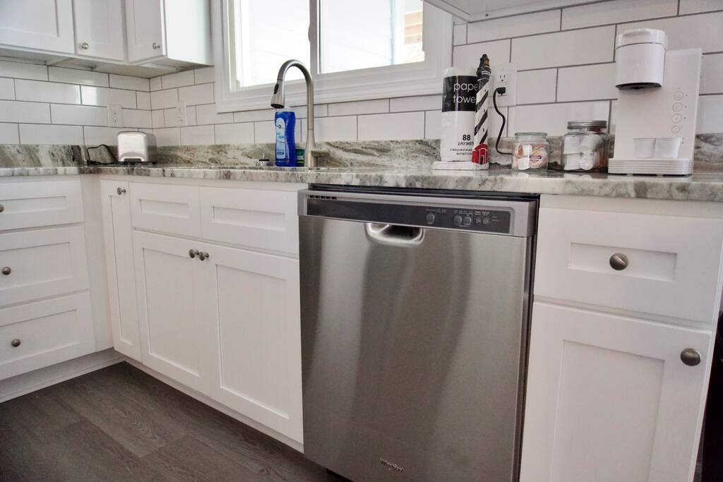 Wavecrest Grand with Pool Great for Groups