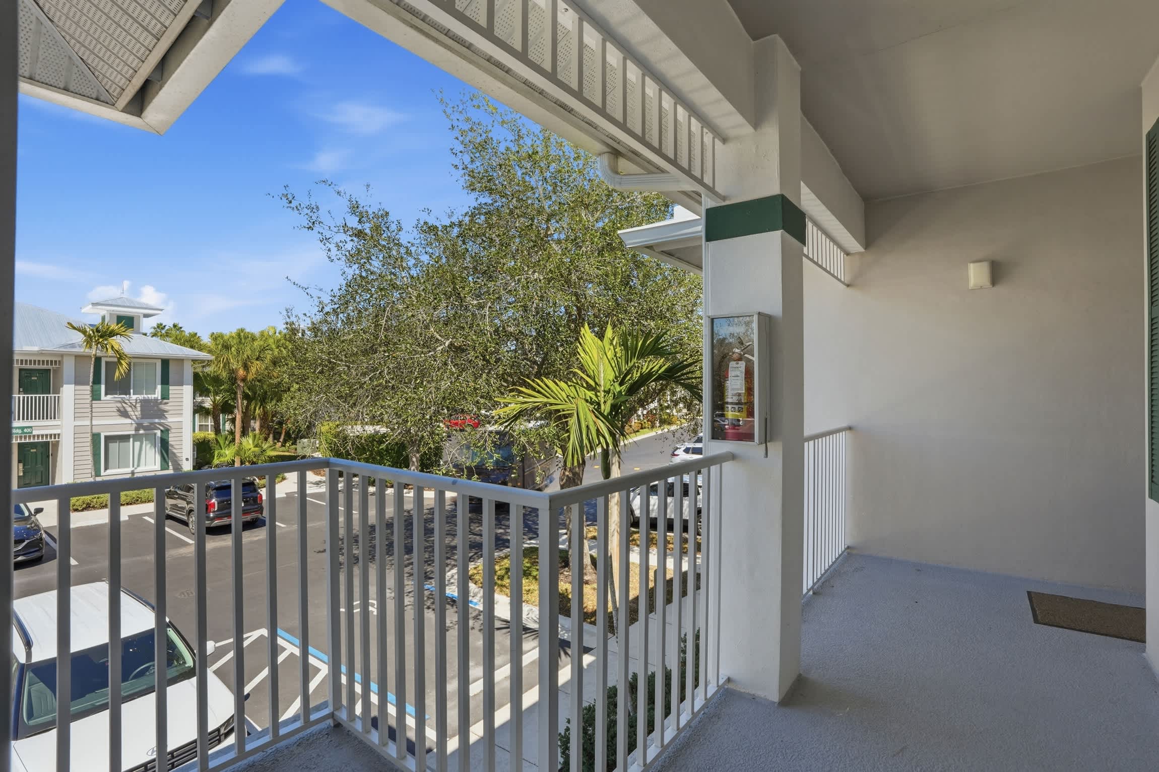 521 Spectacular Golf Views Renovated Sleeps 6 | Photo 10