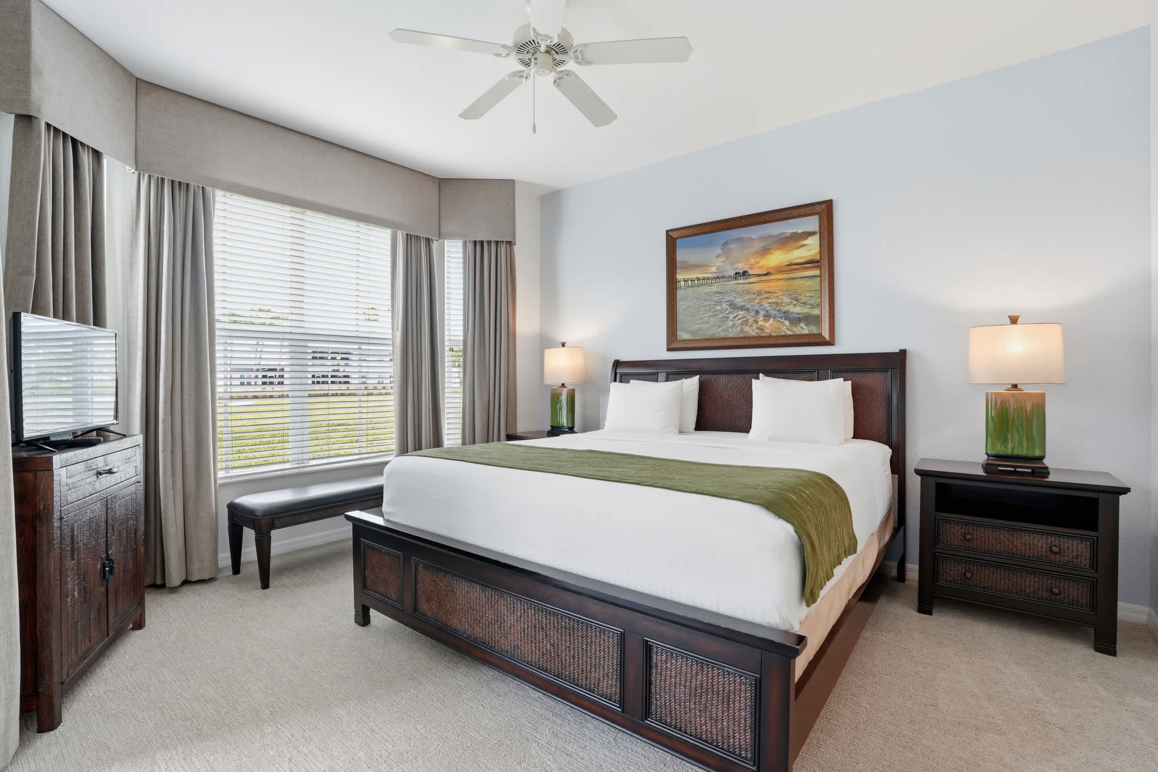 412 Lake and Fountain Views First Floor | Photo 3