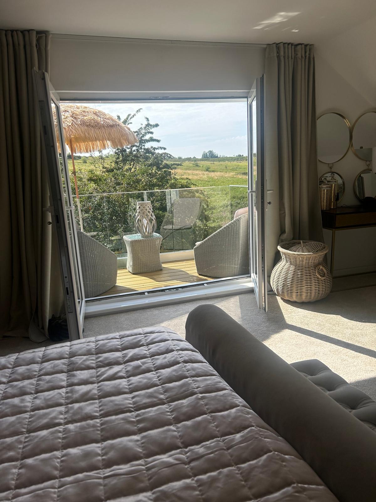 View Beautiful 4 Bed Sandstone Farmhouse in 1715 Balmore Road G23 5HF Beautiful 4 Bed Sandstone Farmhouse in 1715 Balmore Road G23 5HF - Property image 61 - VivreStays