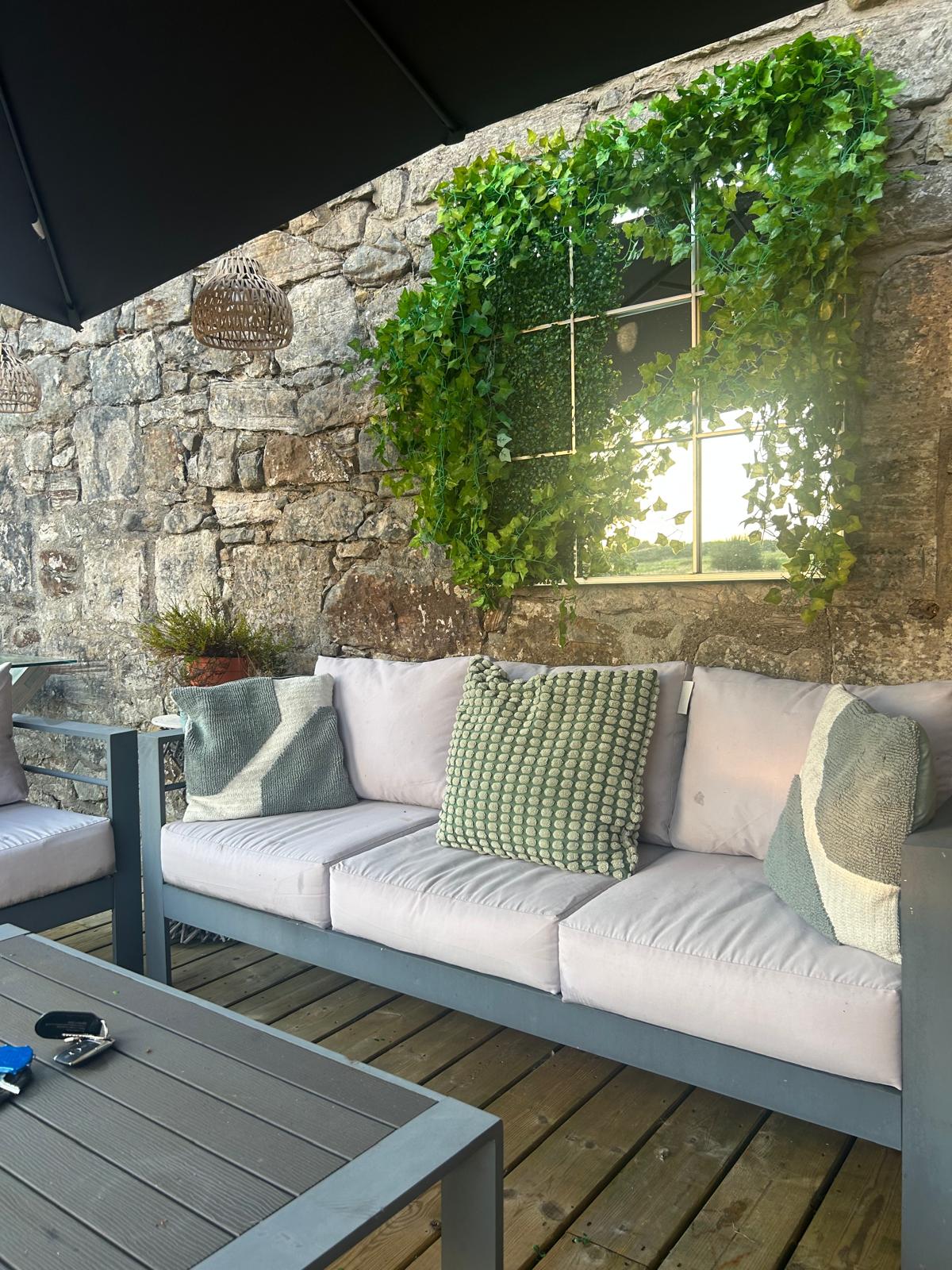 View Beautiful 4 Bed Sandstone Farmhouse in 1715 Balmore Road G23 5HF Beautiful 4 Bed Sandstone Farmhouse in 1715 Balmore Road G23 5HF - Property image 62 - VivreStays