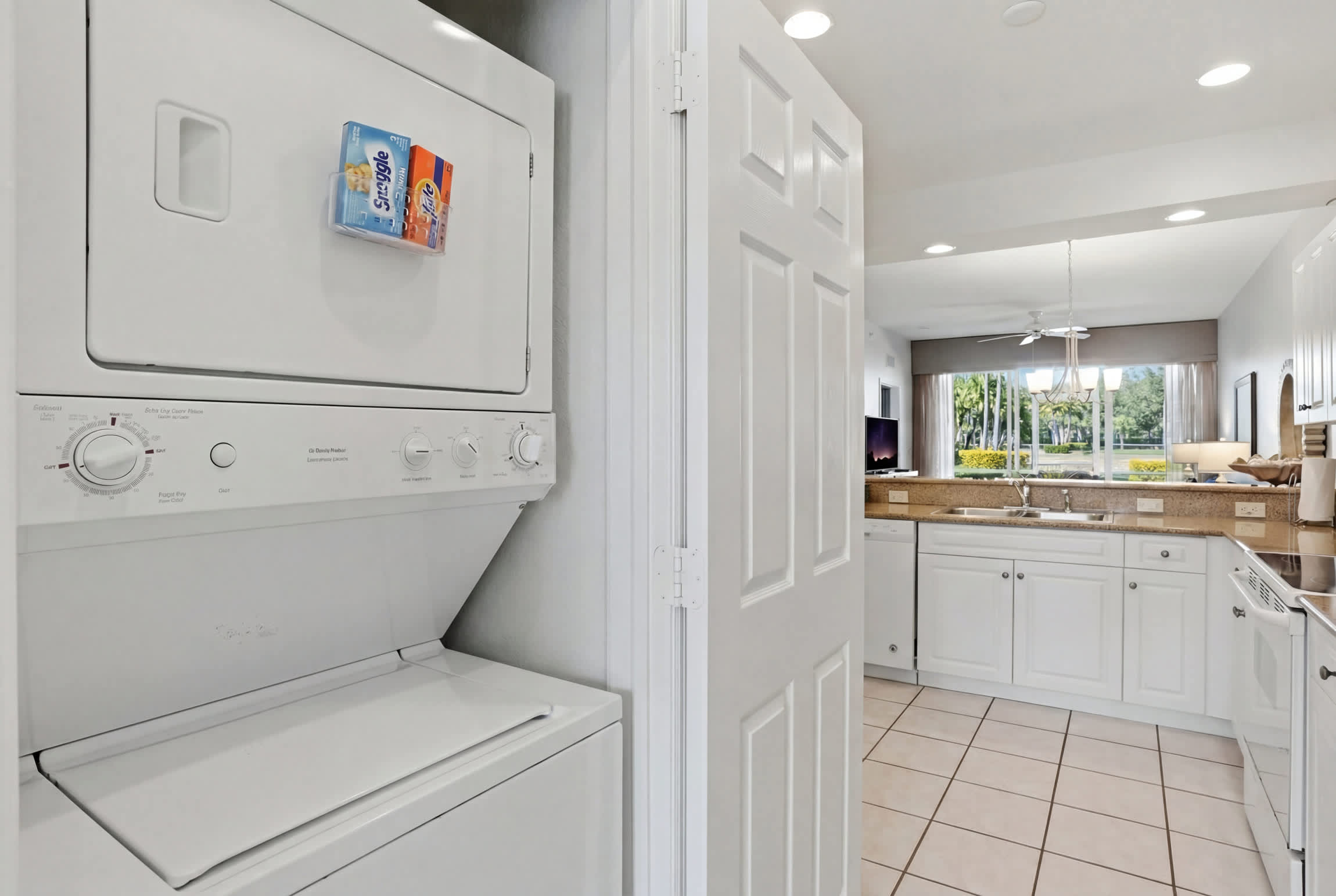 411 First Floor Sleeps 6 Landscape View | Photo 23