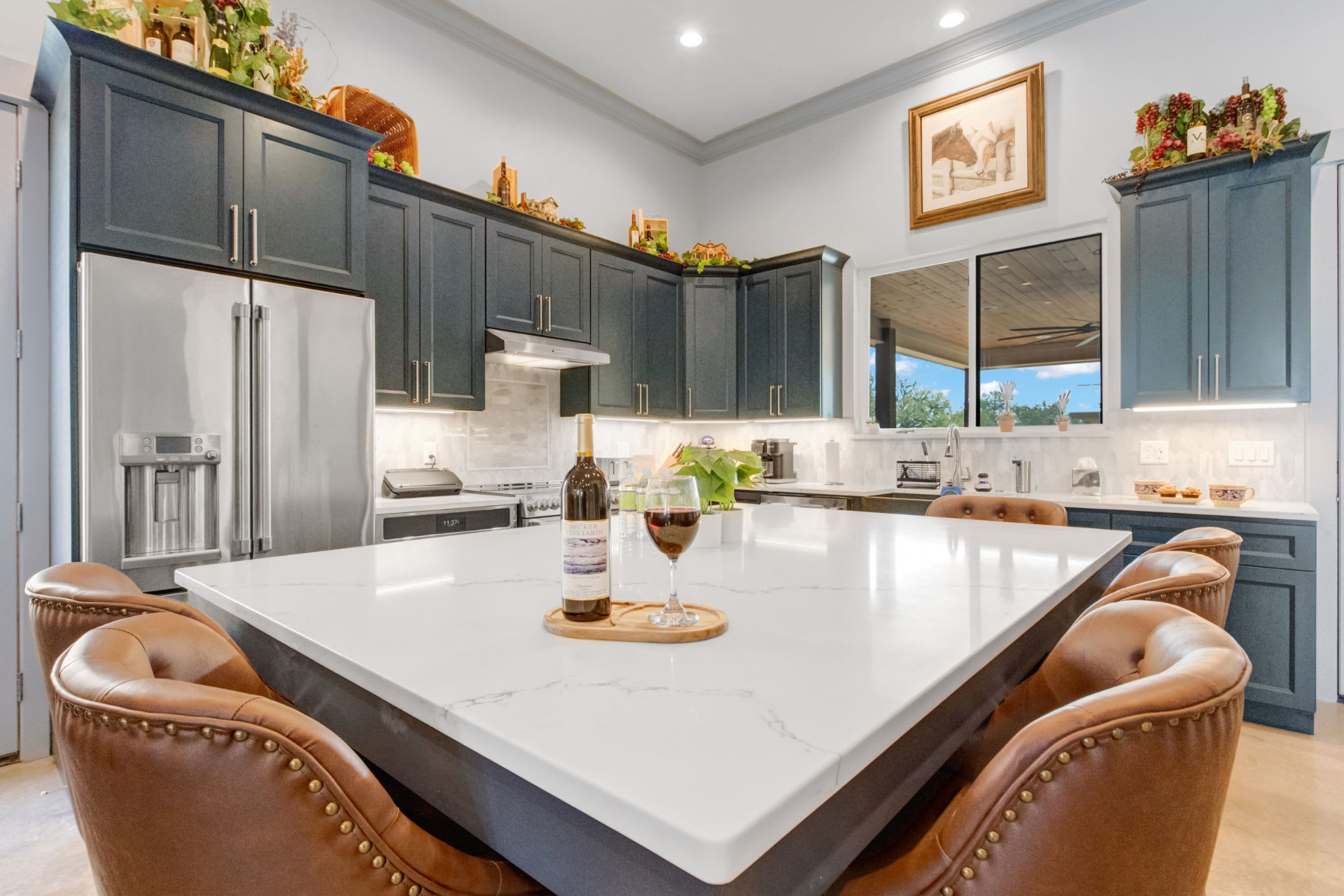 Luxury 3BR with Hot Tub, Outdoor Kitchen & Firepit | Photo 8