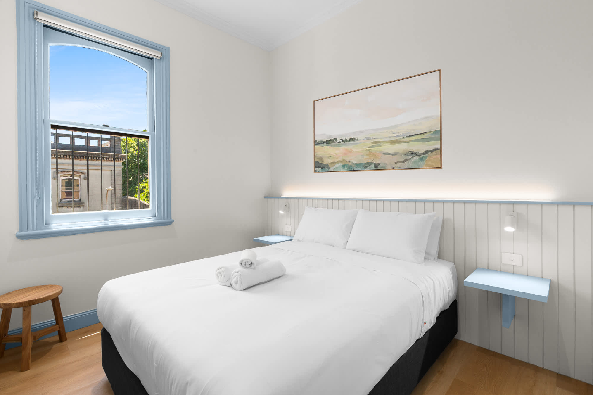 The Surrey Redfern 6