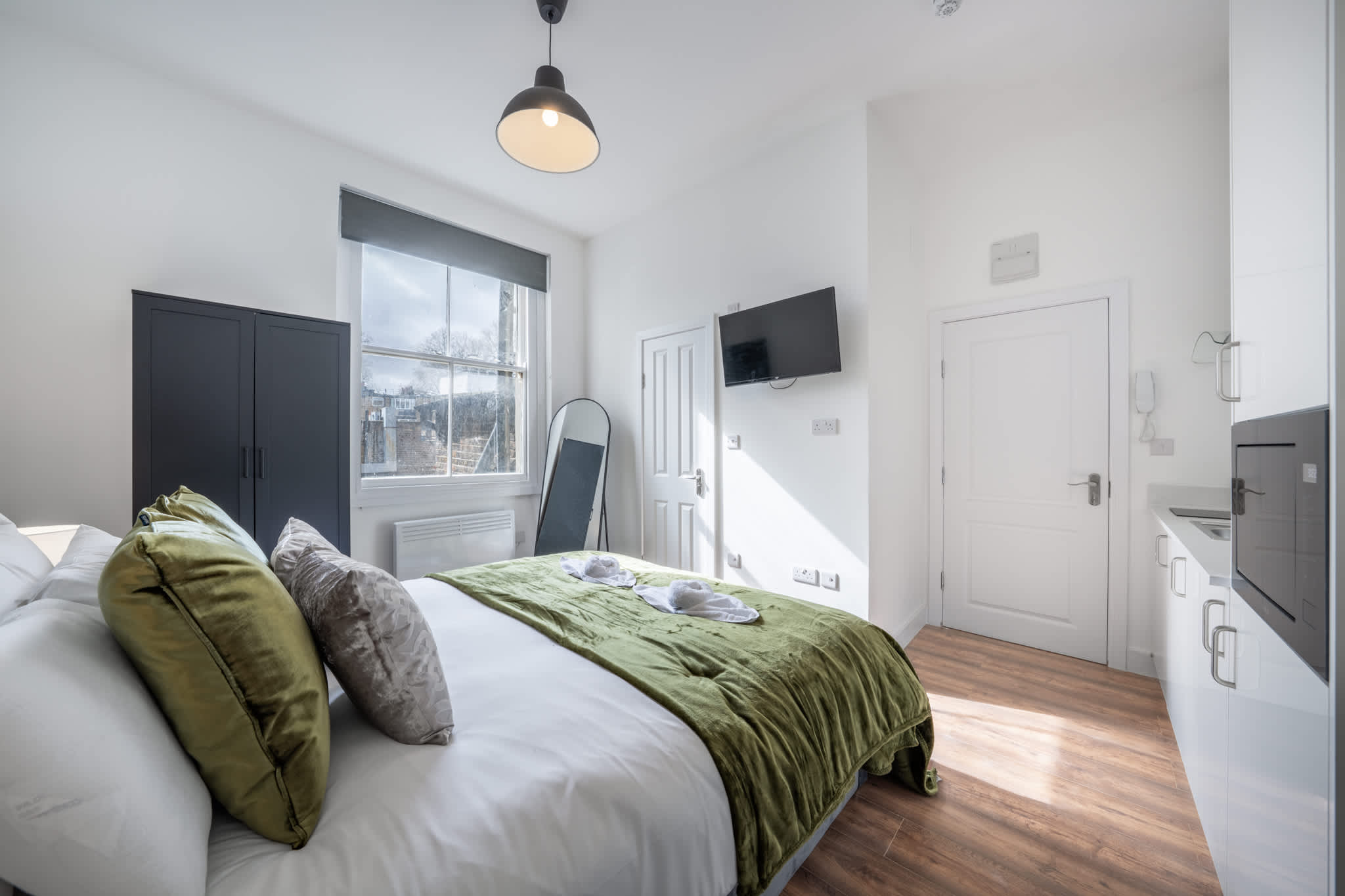 Bright Studio in Knightsbridge in Beaufort Gardens SW3 1QH - Property image 5 - VivreStays