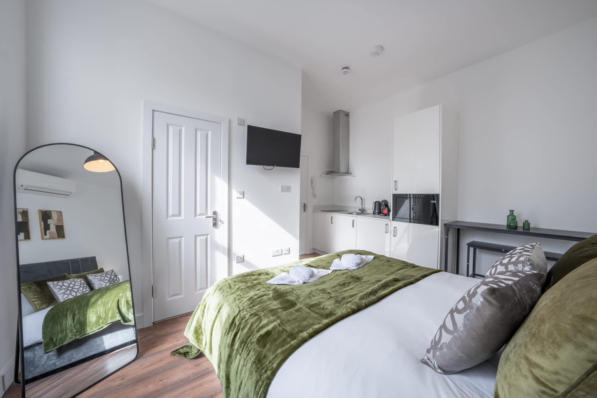 Bright Studio in Knightsbridge in Beaufort Gardens SW3 1QH - Property image 4 - VivreStays