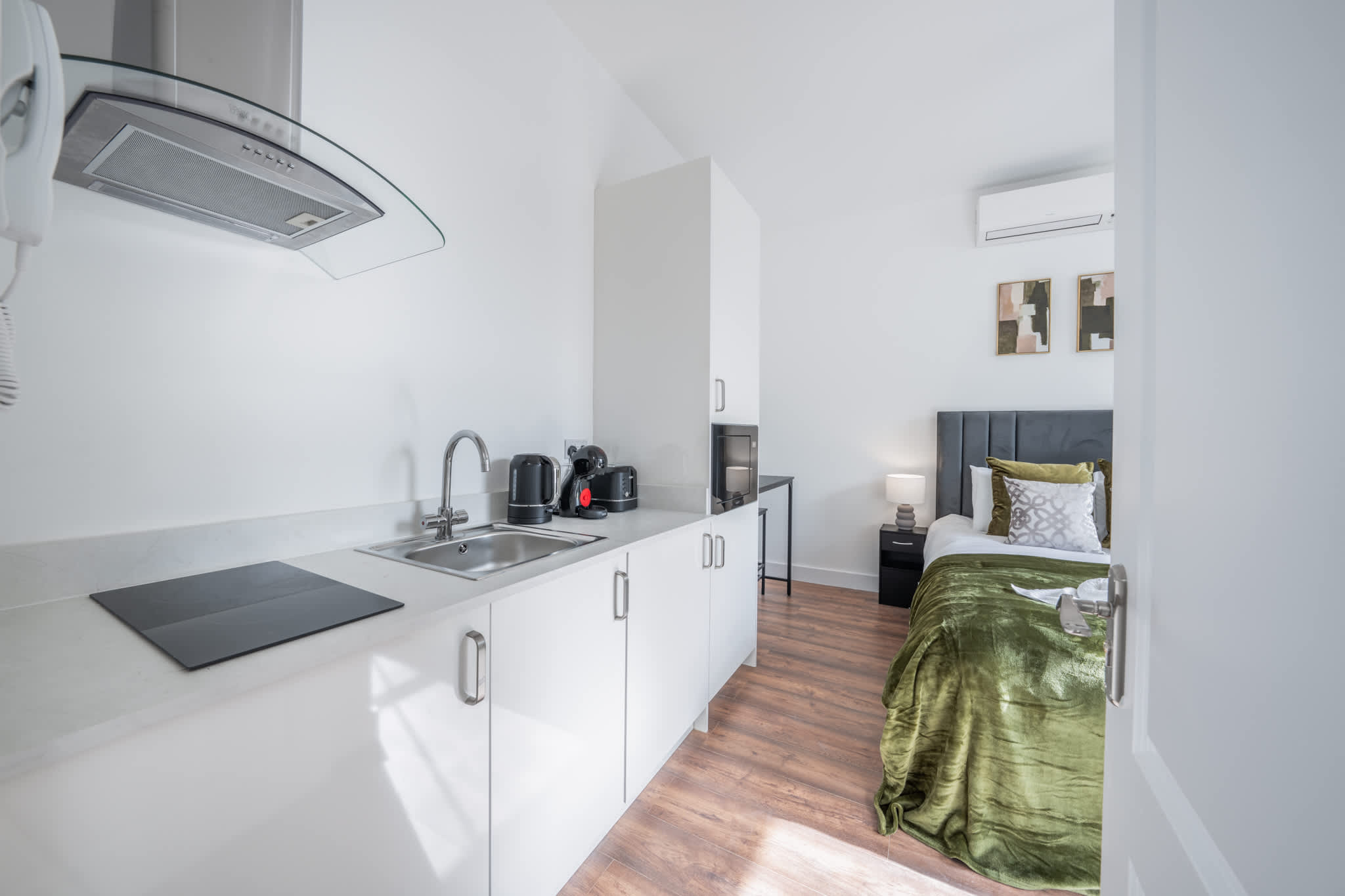 Bright Studio in Knightsbridge in Beaufort Gardens SW3 1QH - Property image 6 - VivreStays