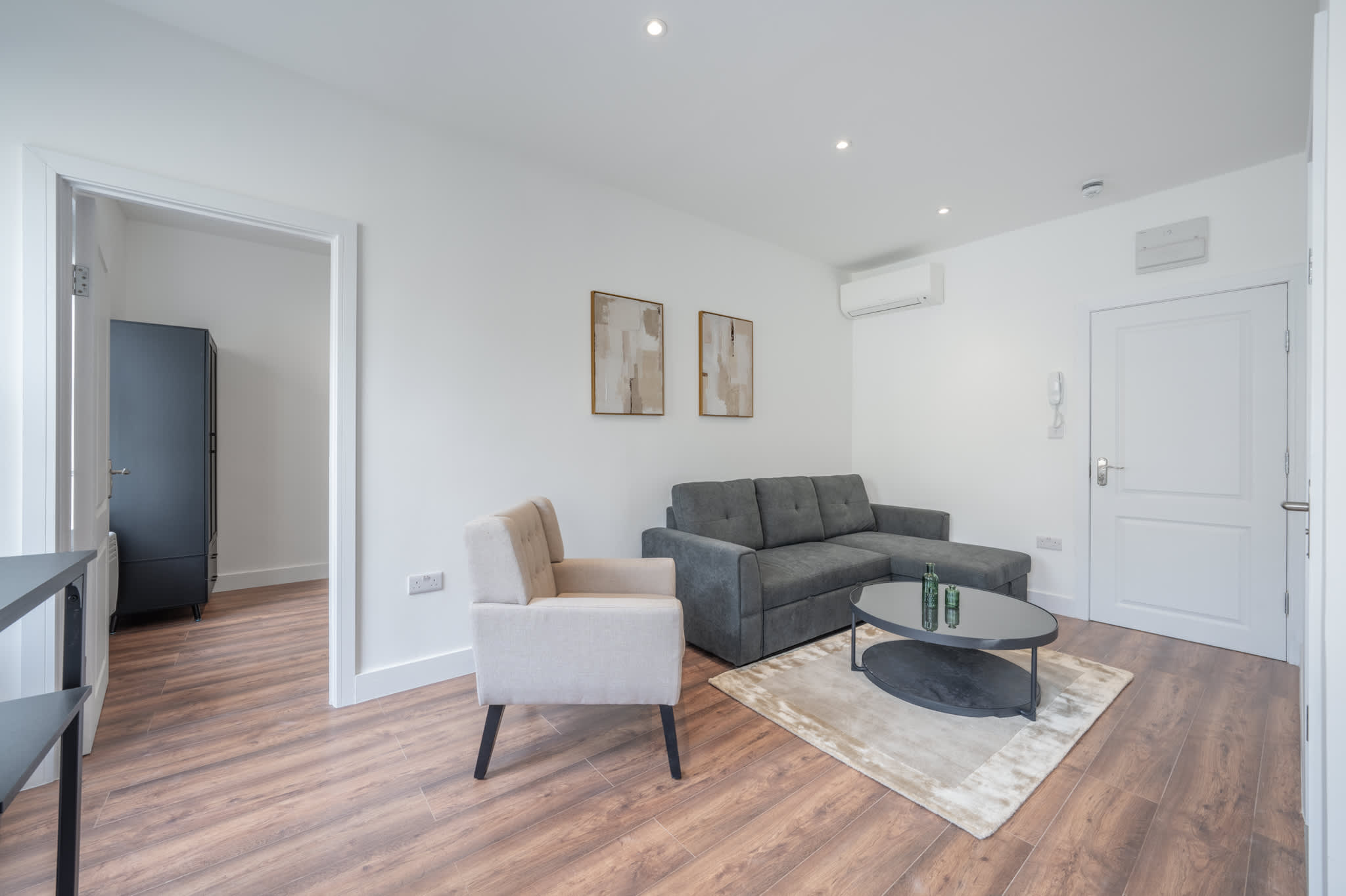 Charming One Bedroom Flat in Knightsbridge in Beaufort Gardens SW3 1QH - Property image 6 - VivreStays