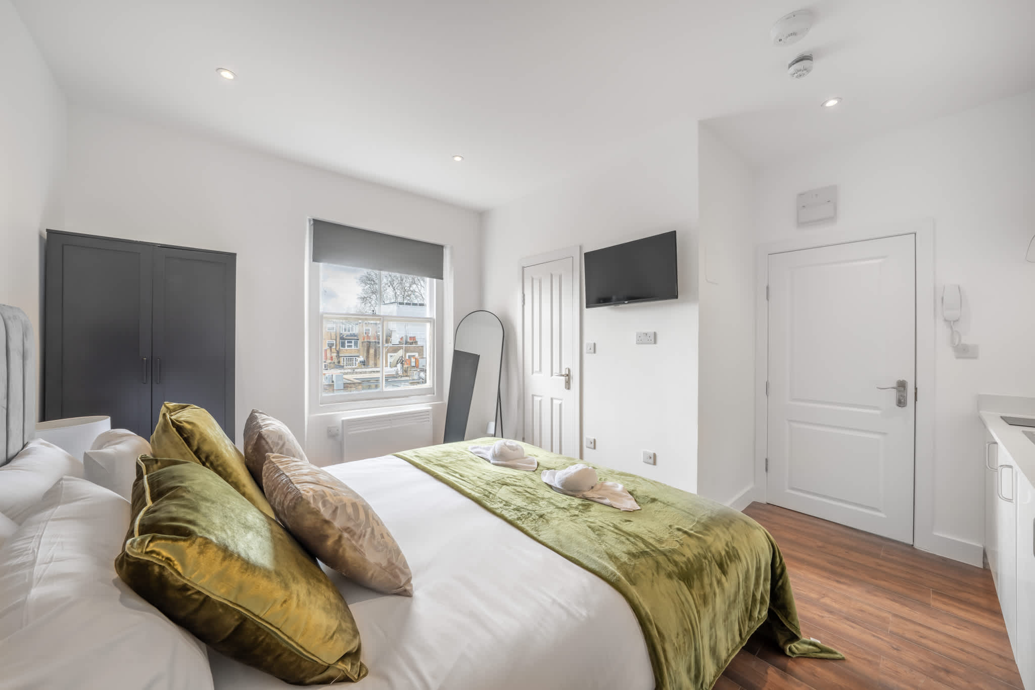 Charming Studio in Knightsbridge in Beaufort Gardens SW3 1QH - Property image 6 - VivreStays