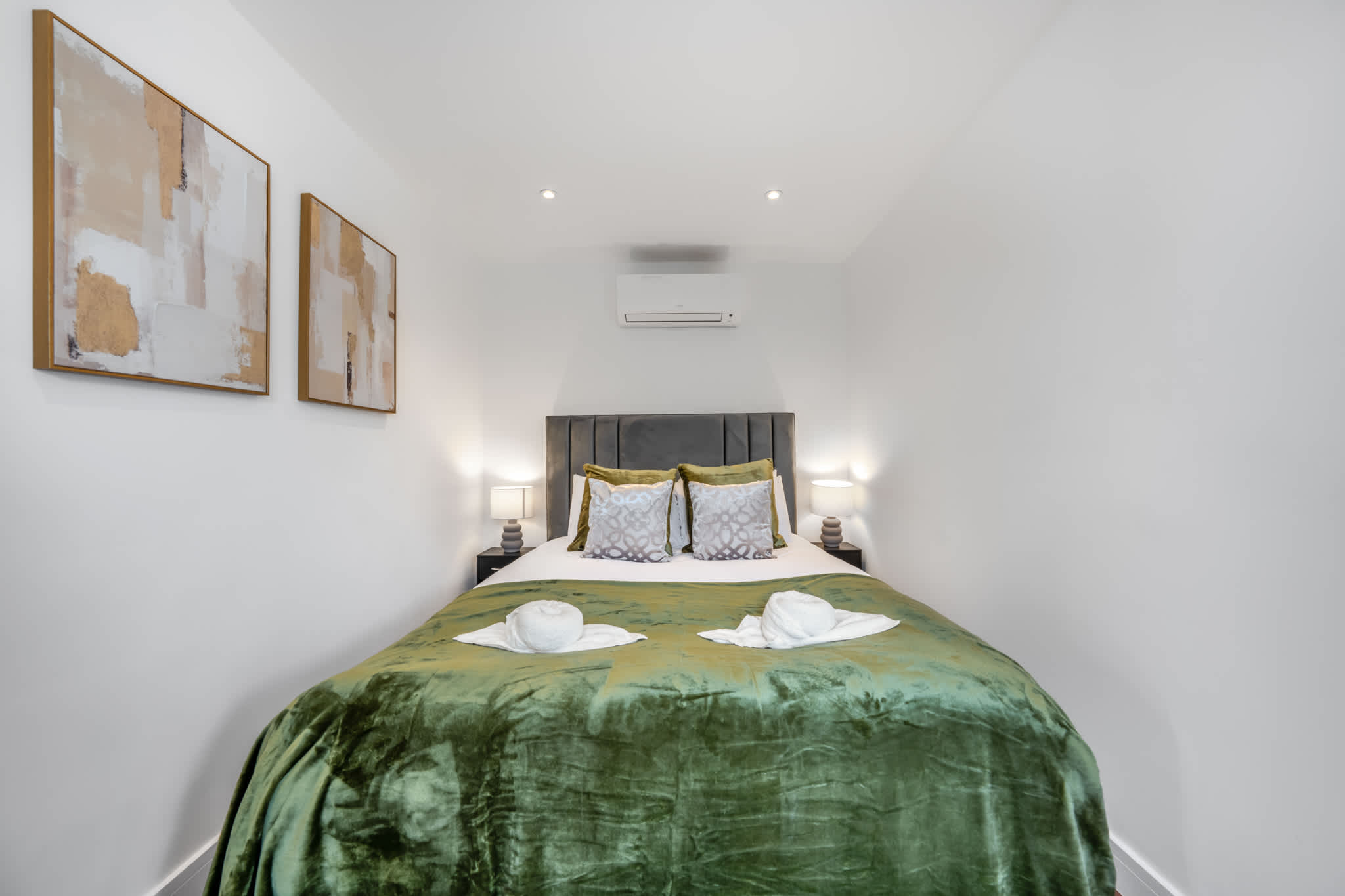 Top Floor One-Bed with view in Knightsbridge serviced apartment - London - VivreStays