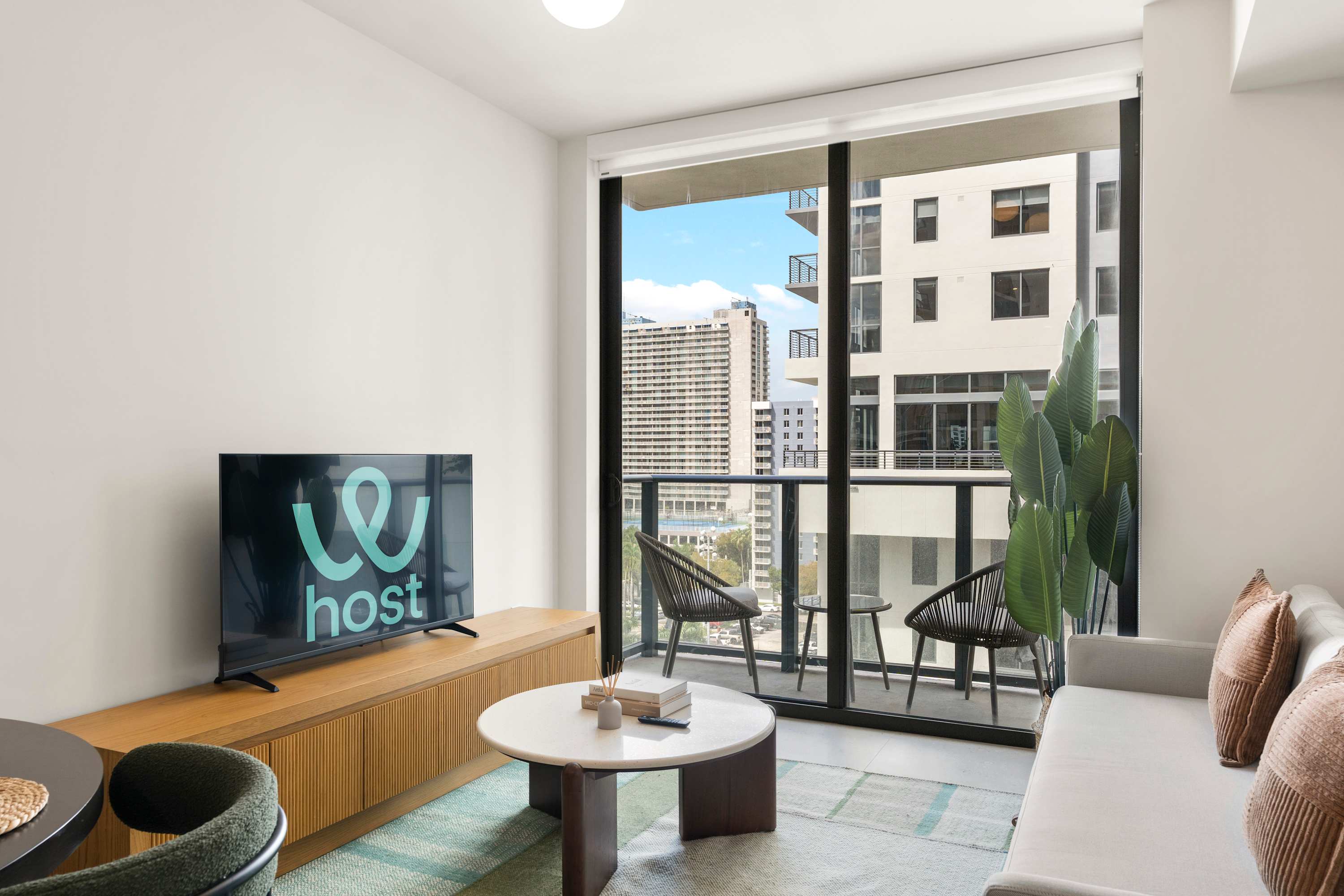Downtown 1BR | Skyline Rooftop Pool