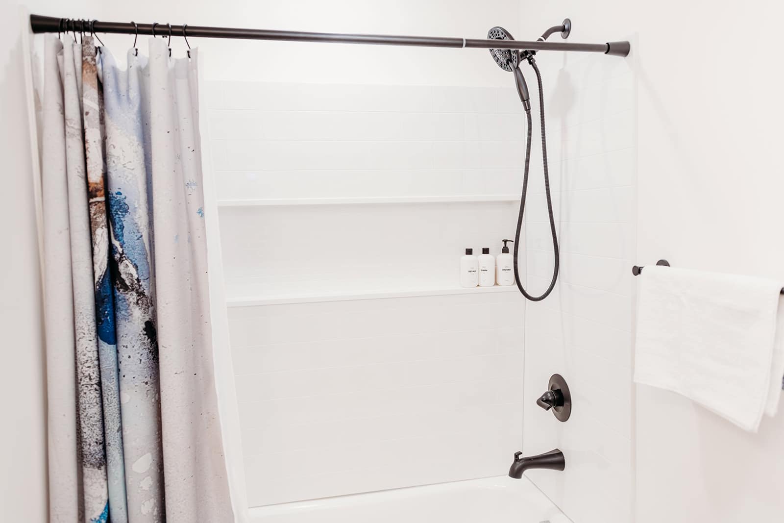 Historic District, Close to Beach - Swan's Rest