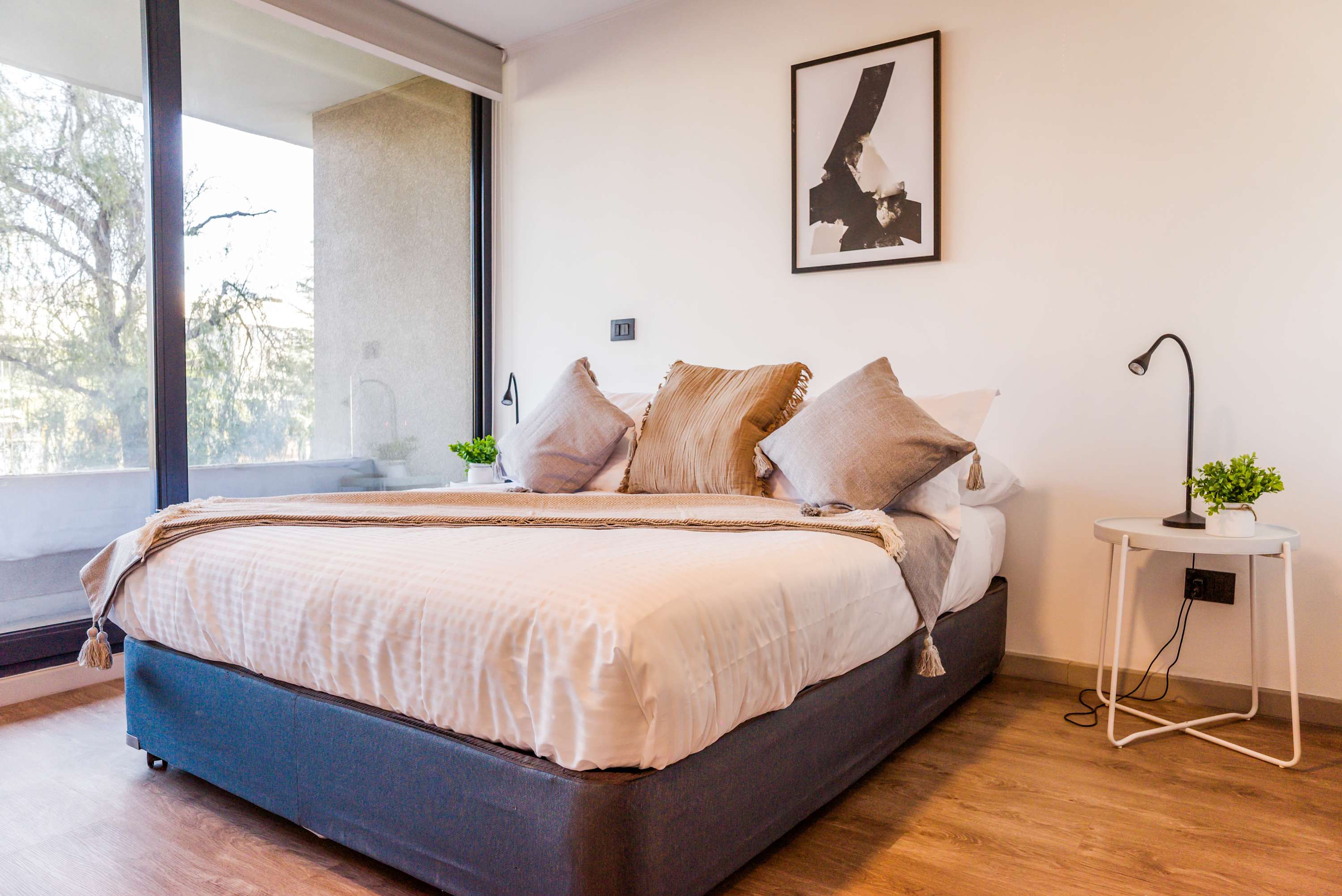 Modern 1BR Urban Oasis in Providencia | Chic Stay