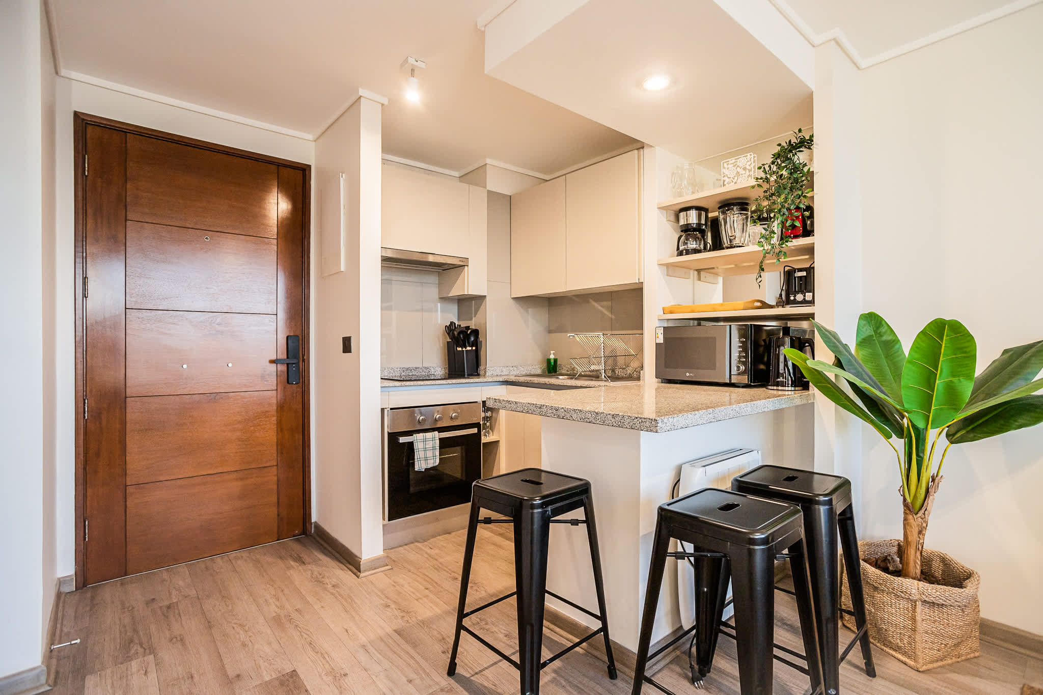  Explore the unique charm of Barrio Italia