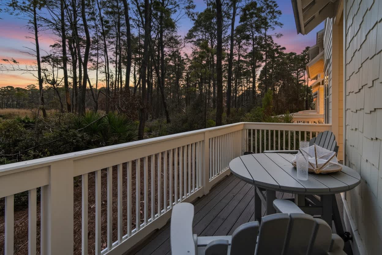 Salty Paws | Photo 2