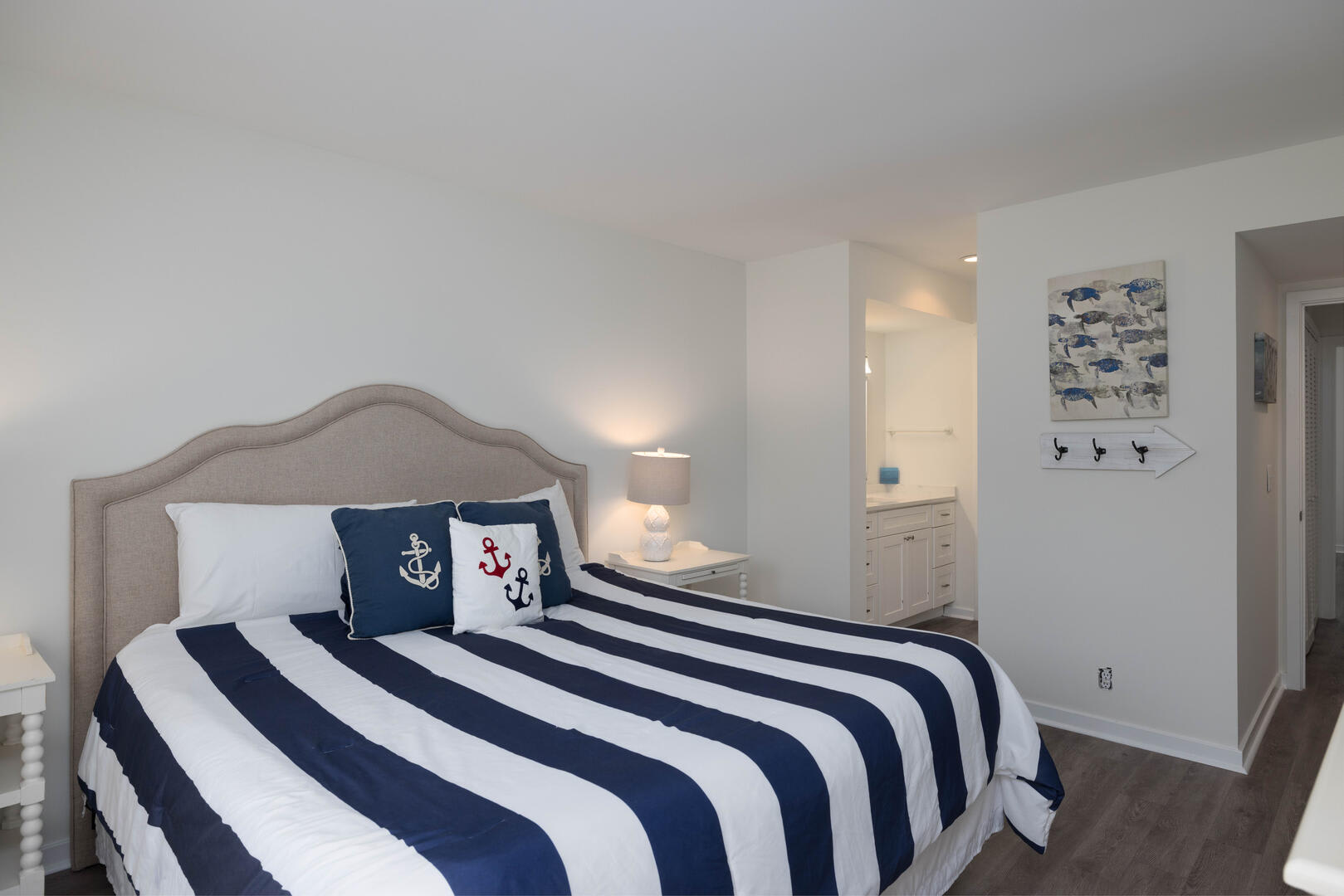 1st Level Primary 2 King Bed with Full En Suite Bathroom