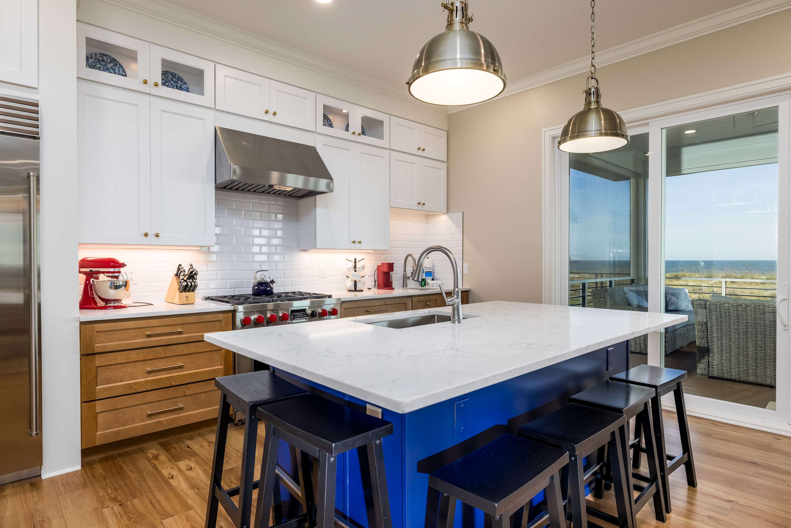 Island Bar and Chef's Kitchen with Access to Screened Porch