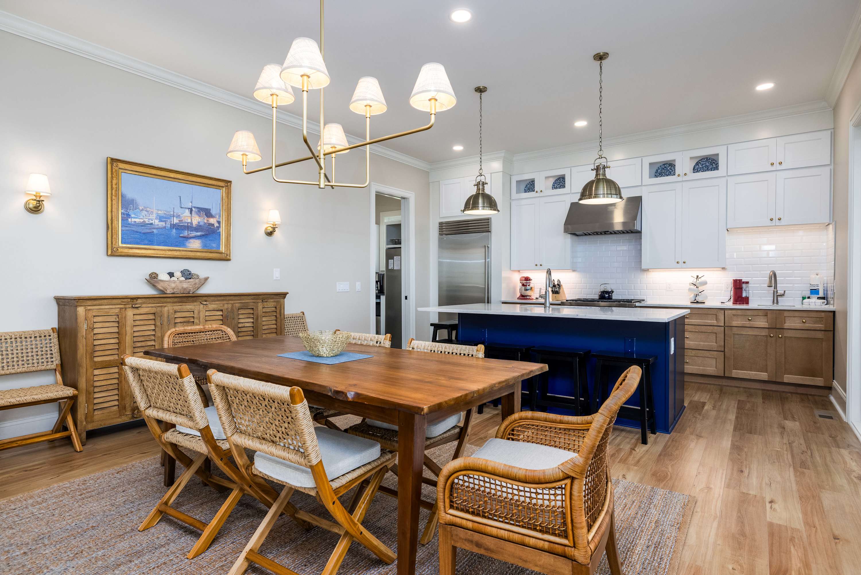 Dining Area, Island Bar and Chef's Kitchen