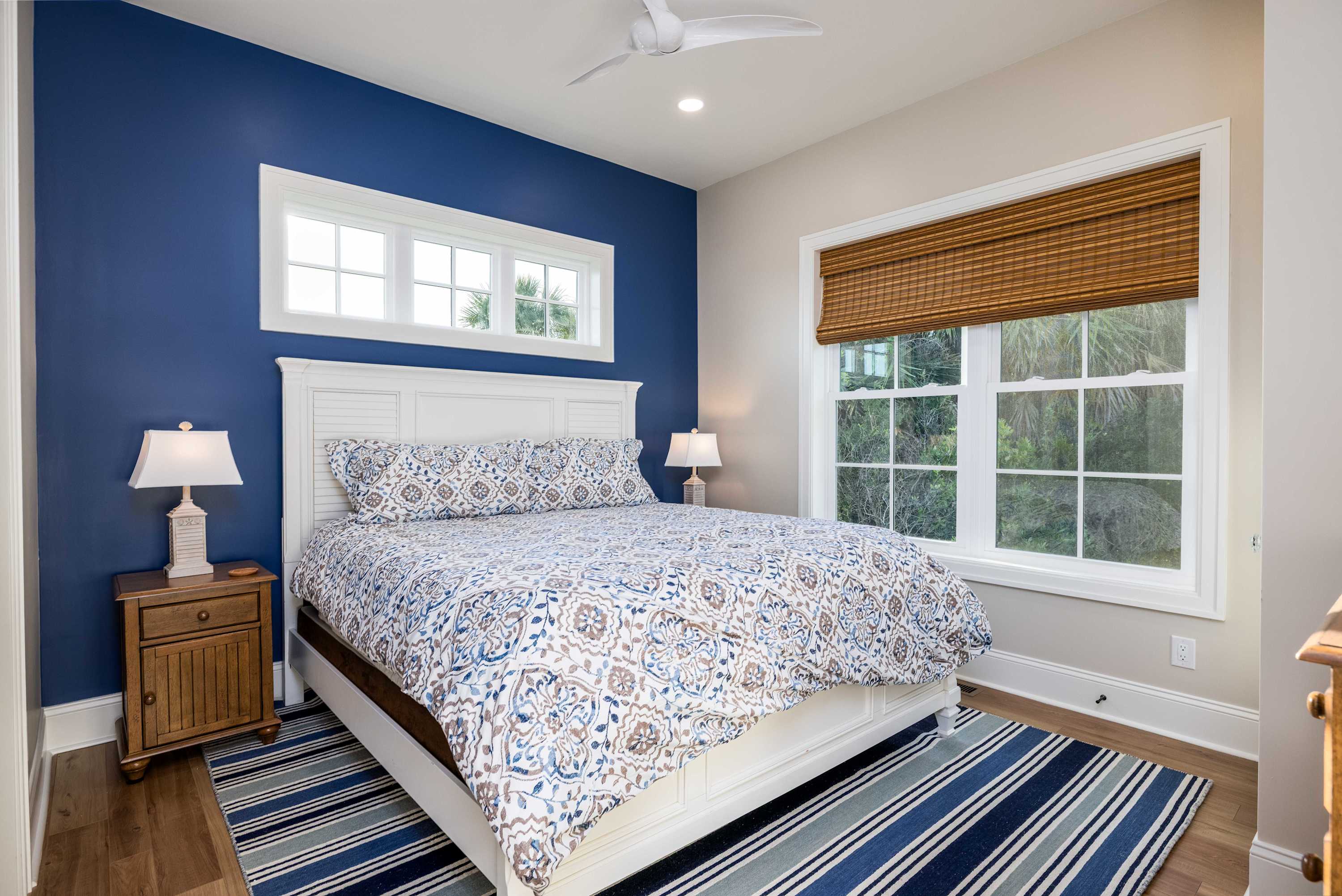 1st Level Street Side Primary 2 with King Bed, Full En Suite Bathroom 