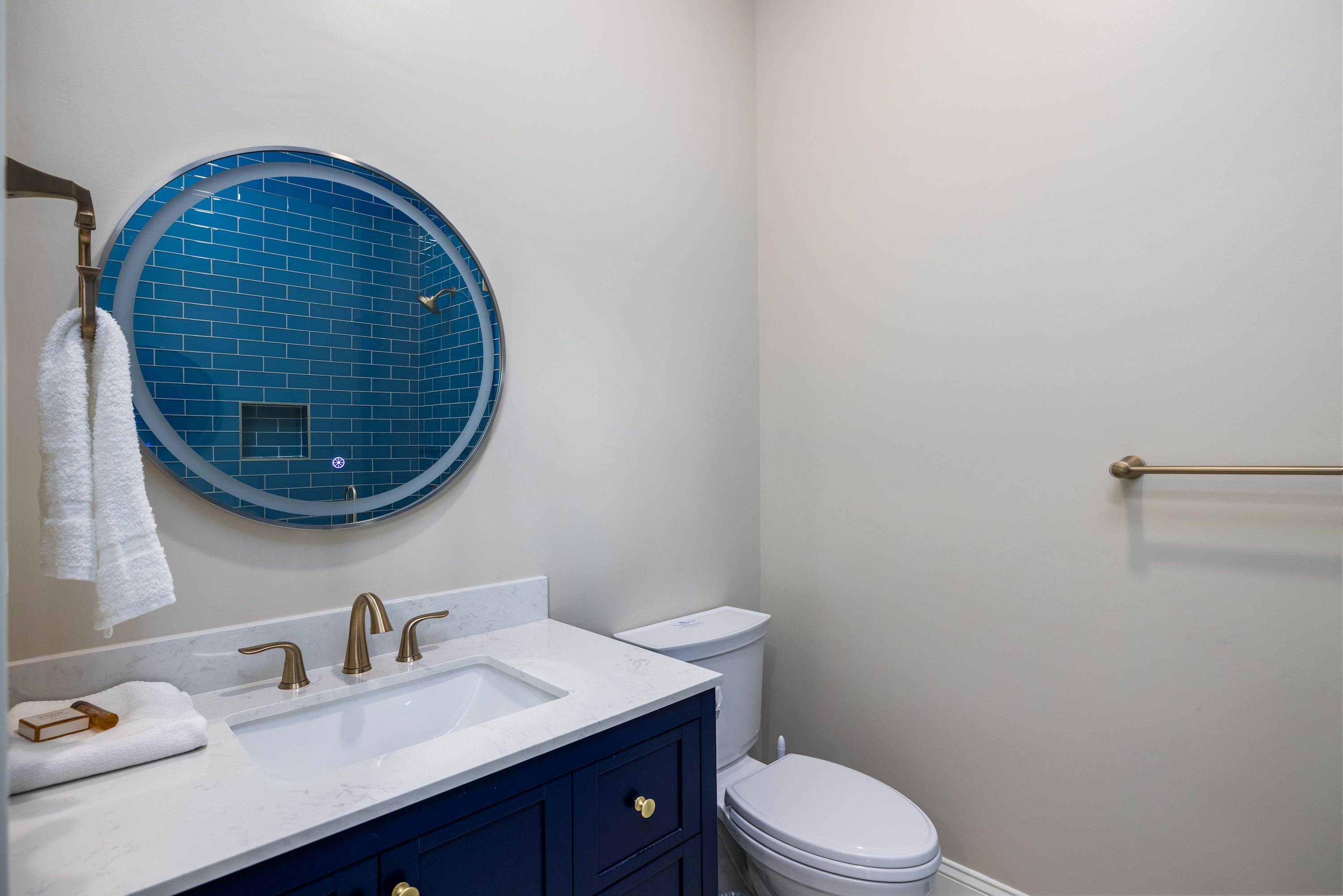 Primary 2 Full En Suite Bathroom