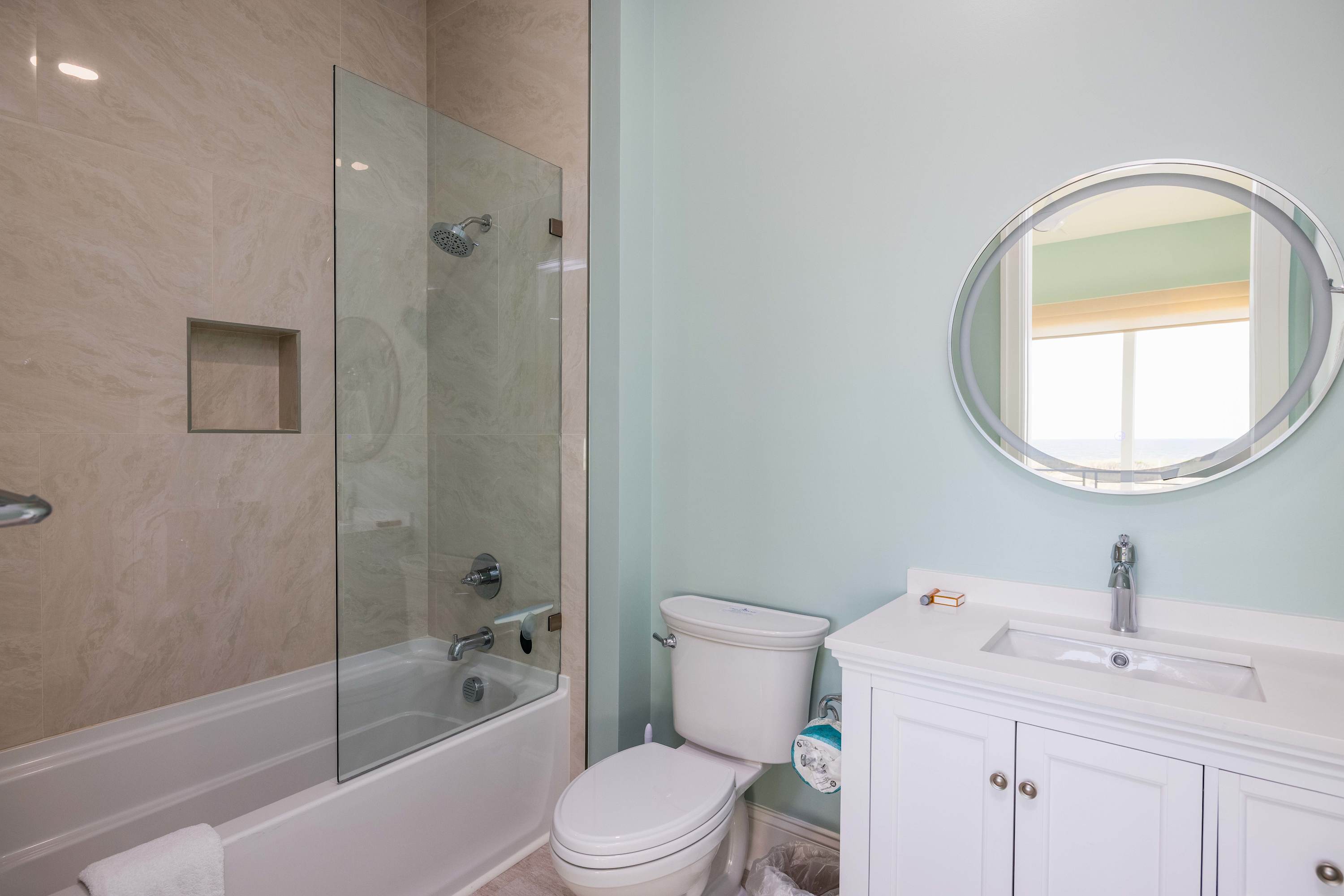 Primary 1 Full En Suite Bathroom 