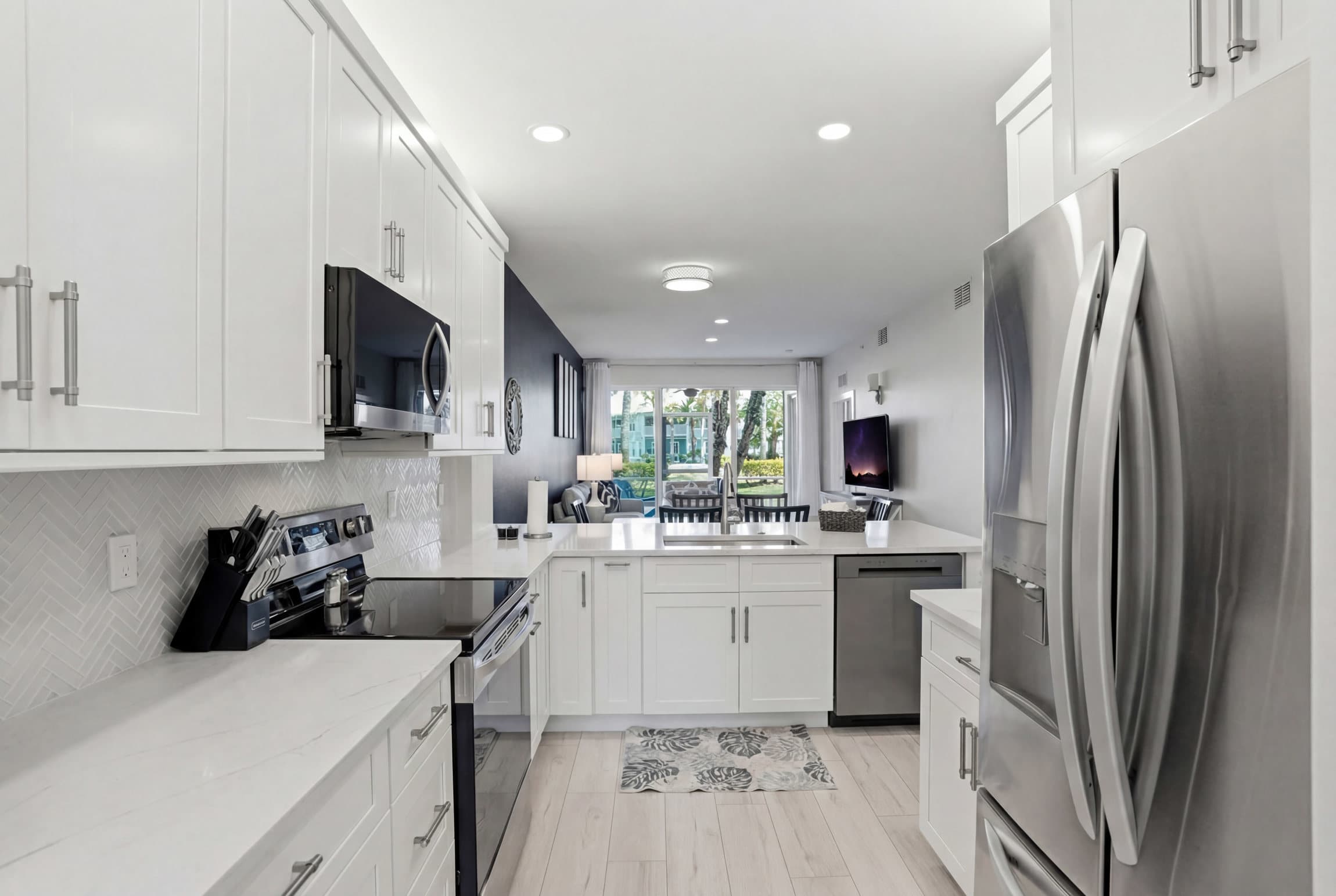 216 Luxury Remodeled Sleep 6 End Unit | Photo 14