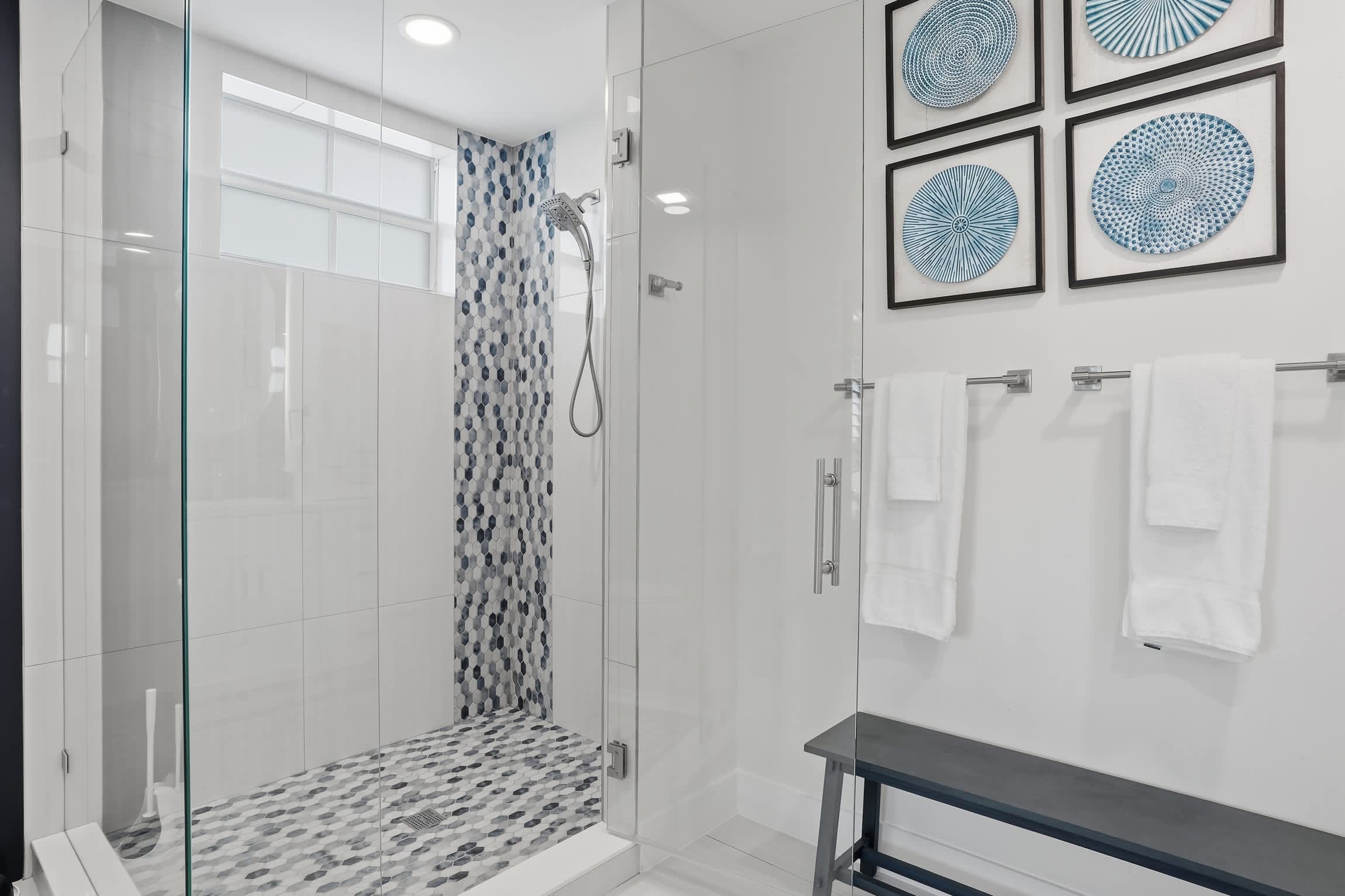 216 Luxury Remodeled Sleep 6 End Unit | Photo 26