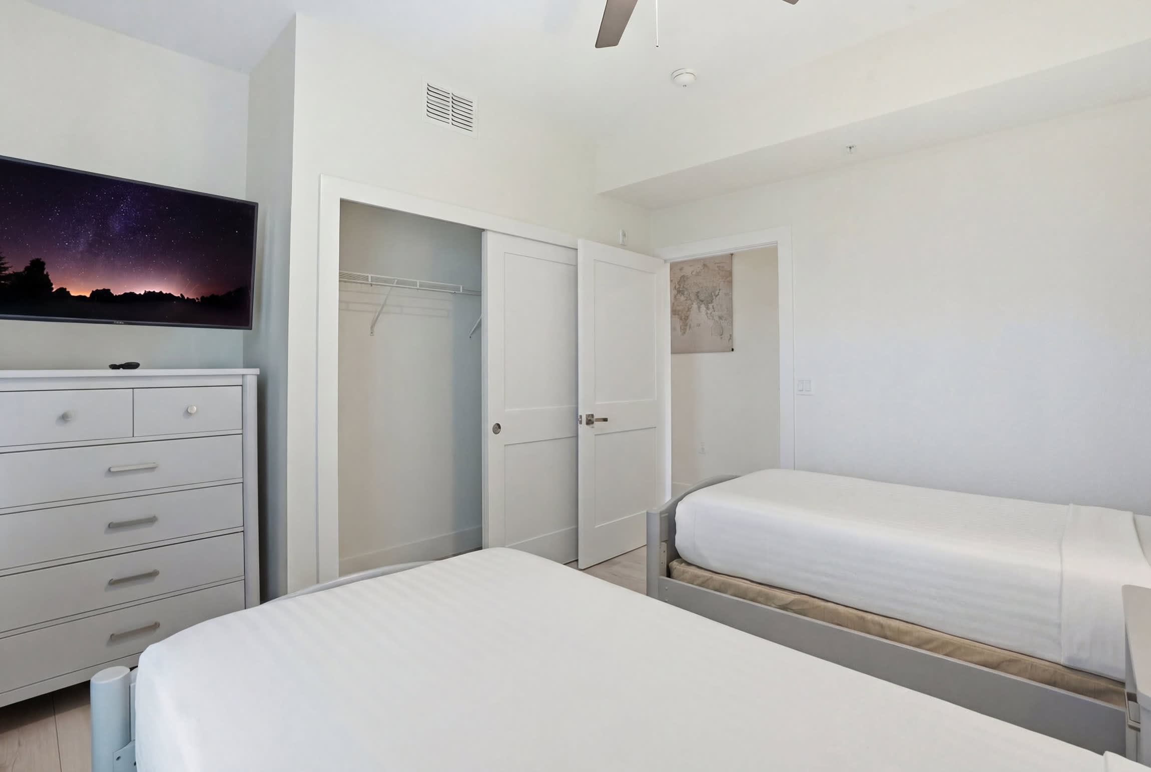 216 Luxury Remodeled Sleep 6 End Unit | Photo 29