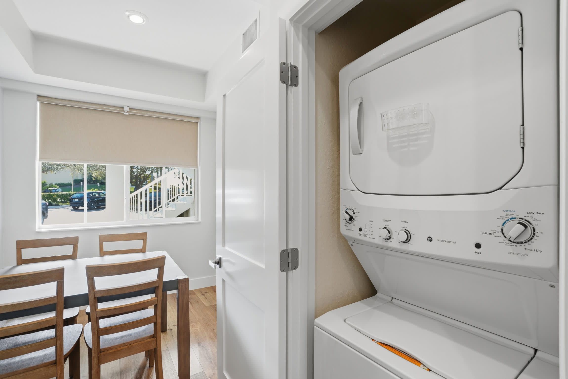 215 First Floor Sleeps 4 Landscape View | Photo 14