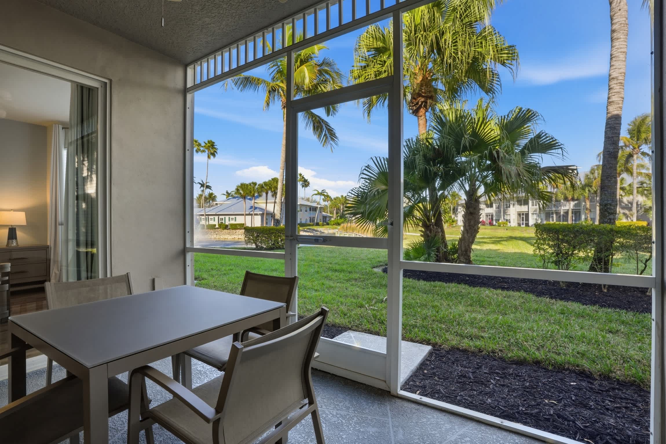 215 First Floor Sleeps 4 Landscape View | Photo 5