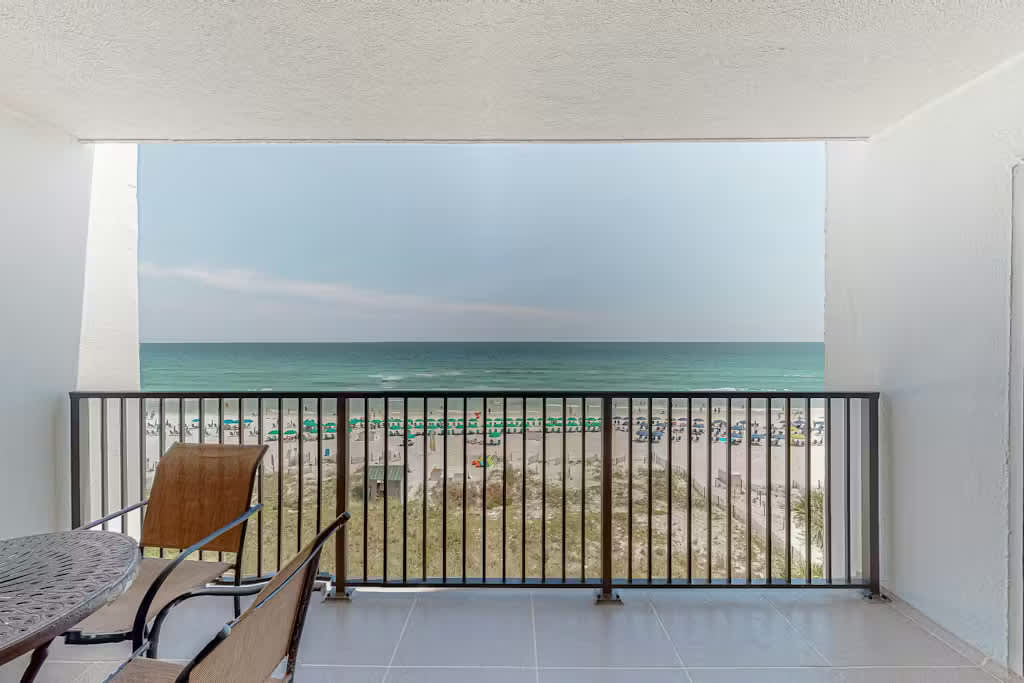 Emerald Towers 0605 | Photo 2