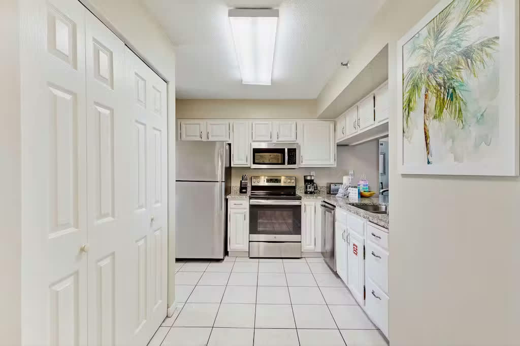 Emerald Towers 0605 | Photo 7