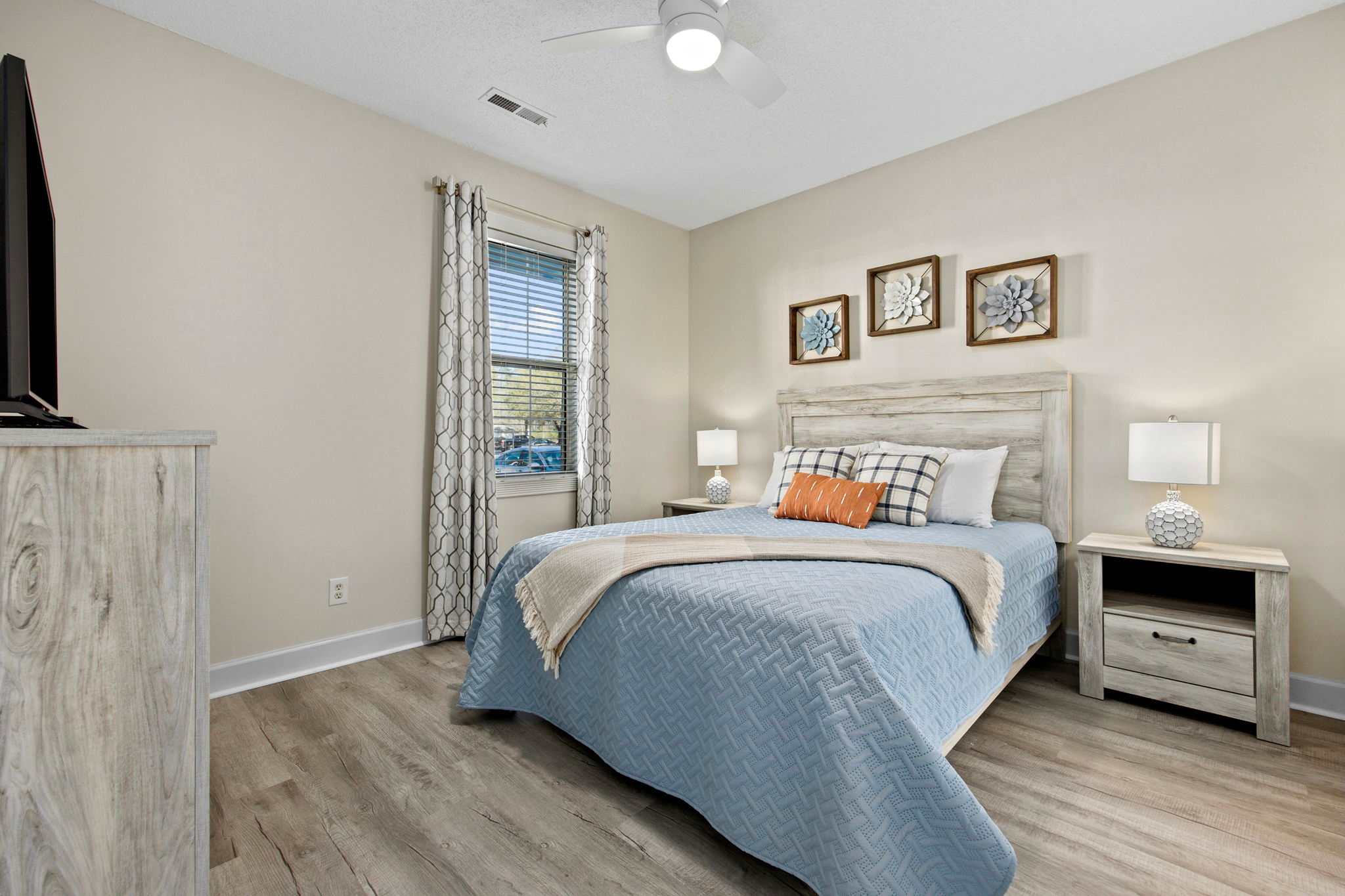 Fairway Breeze Retreat with Pond and Golf Views
