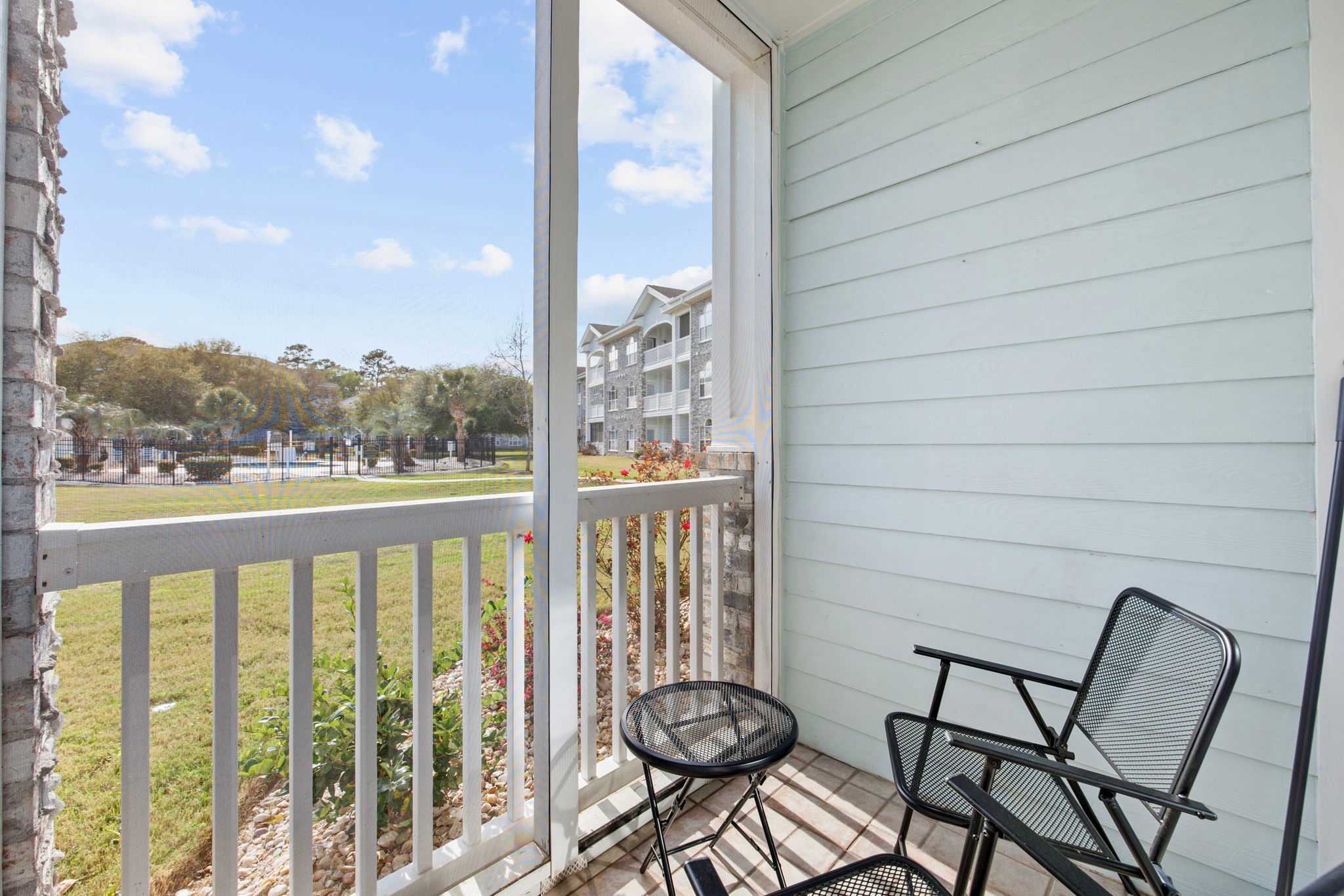 Fairway Breeze Retreat with Pond and Golf Views