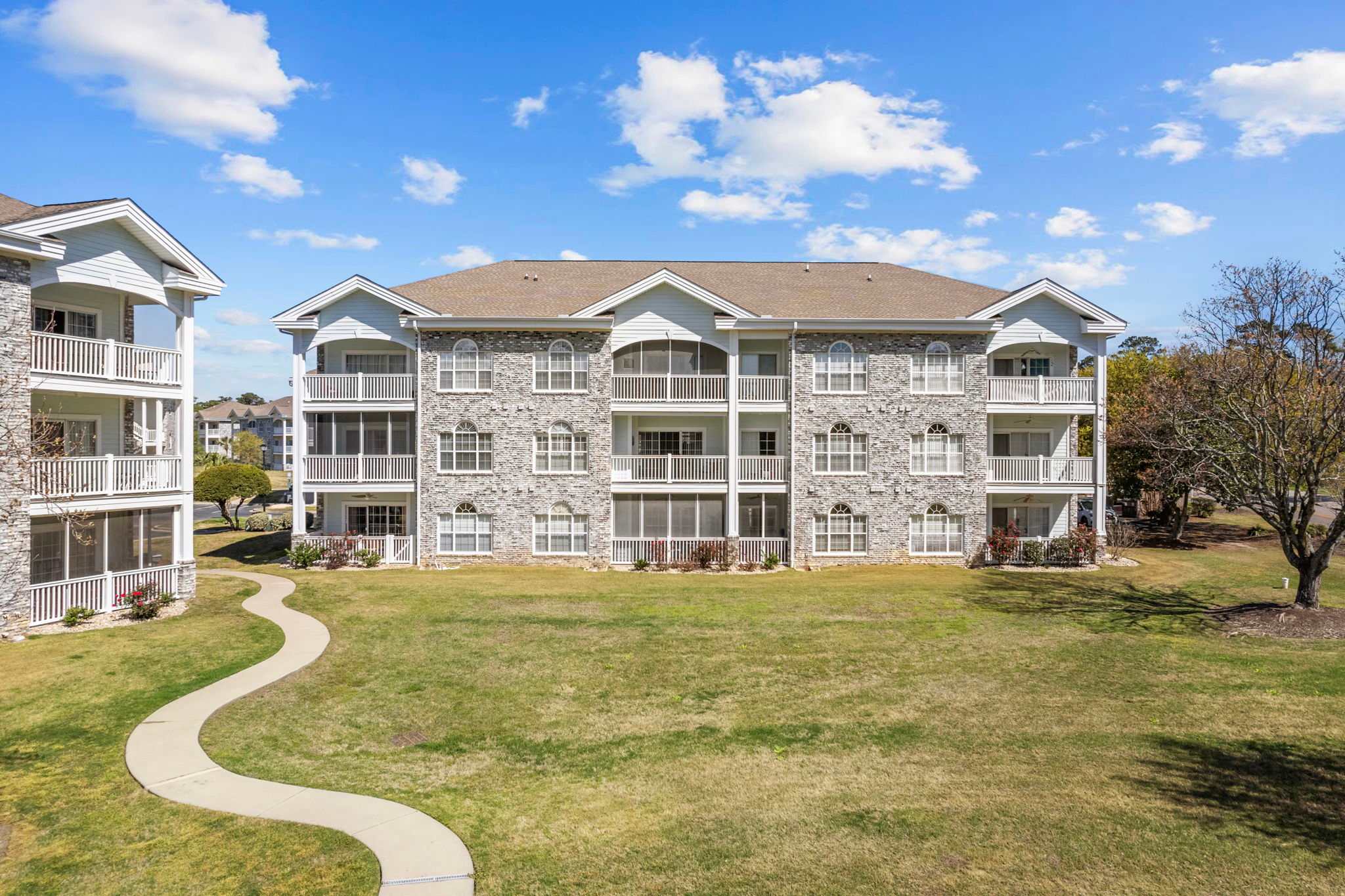Fairway Breeze Retreat with Pond and Golf Views