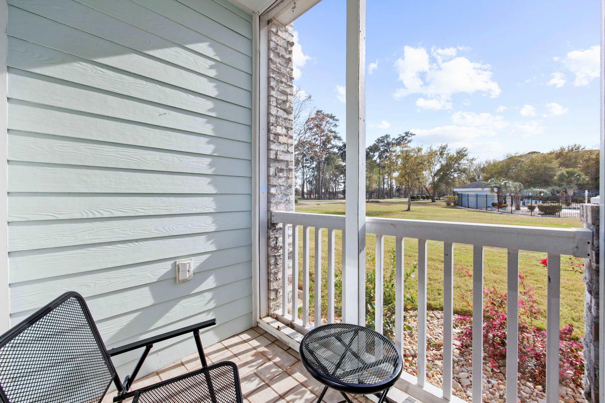 Fairway Breeze Retreat with Pond and Golf Views