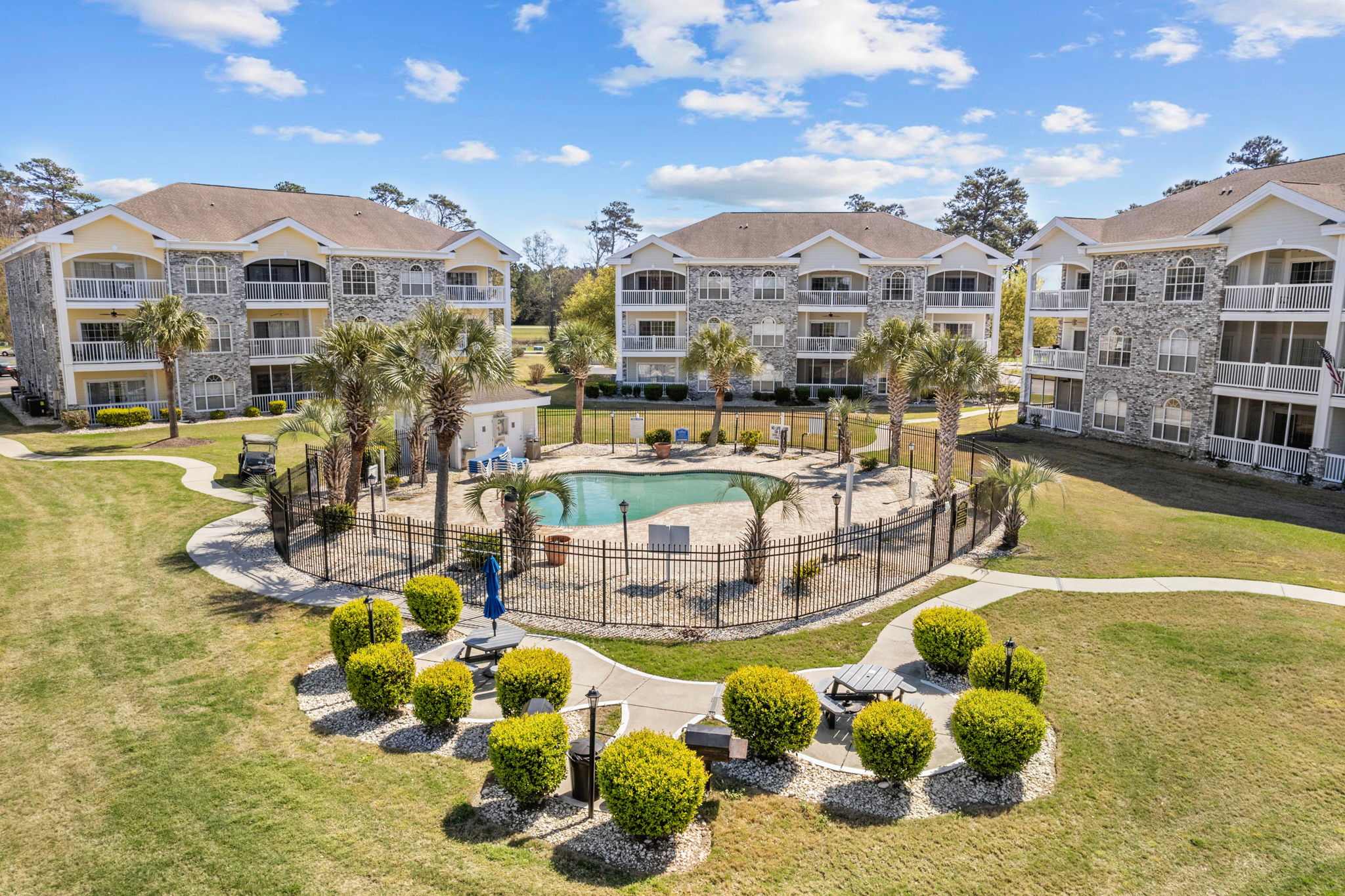 Fairway Breeze Retreat with Pond and Golf Views