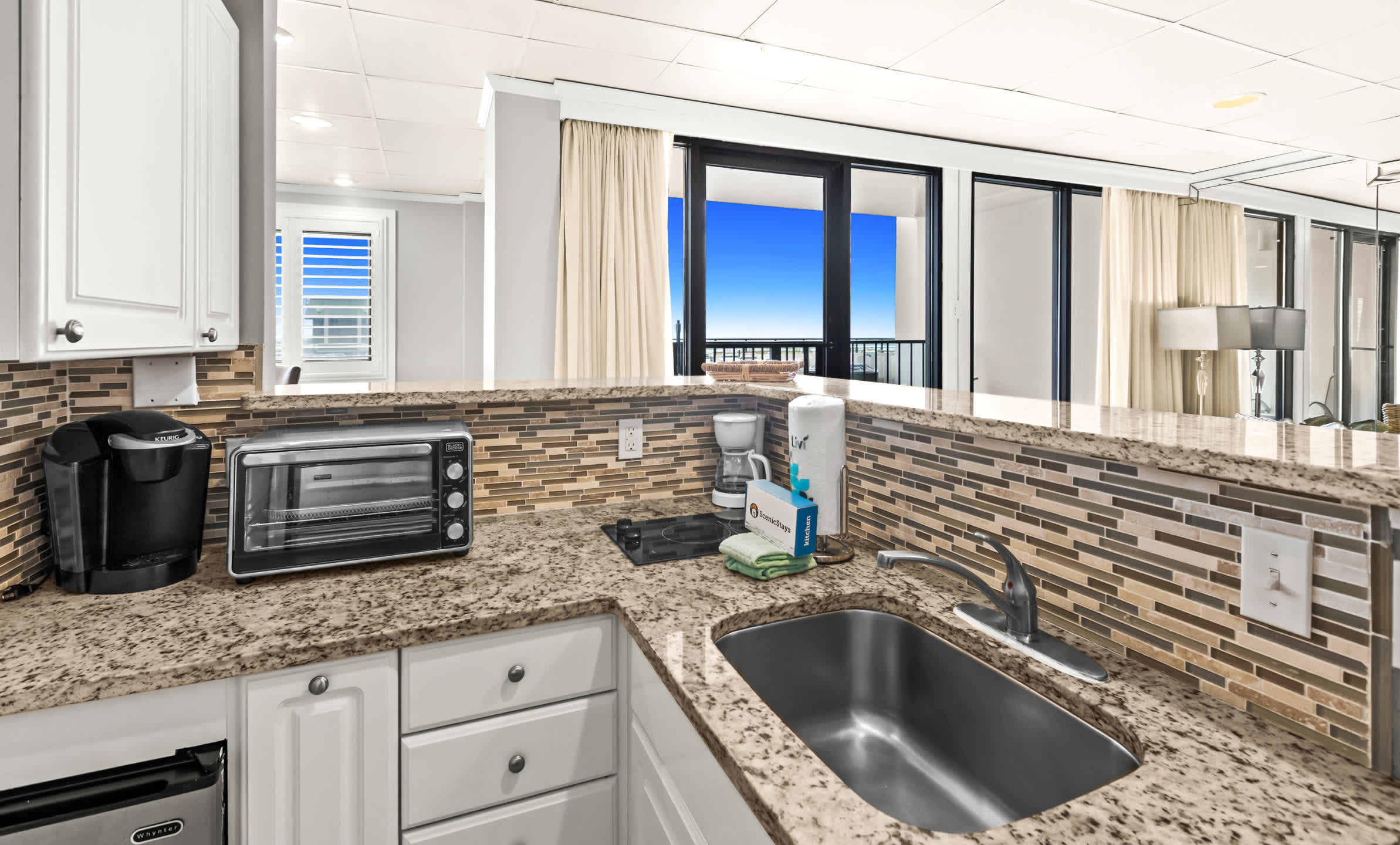 Emerald Towers 0104 13