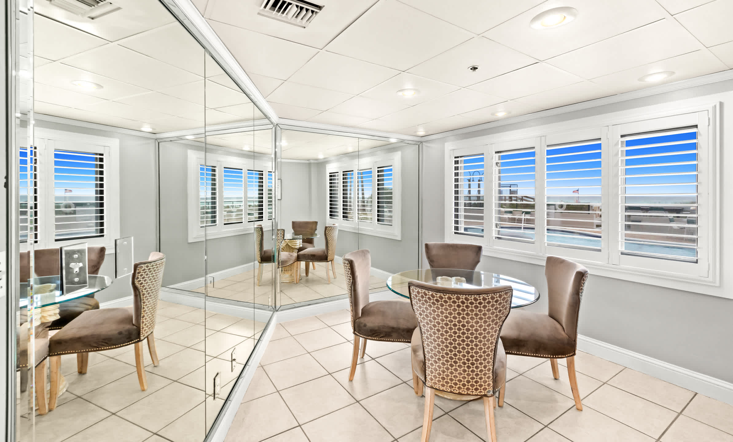 Emerald Towers 0104 20