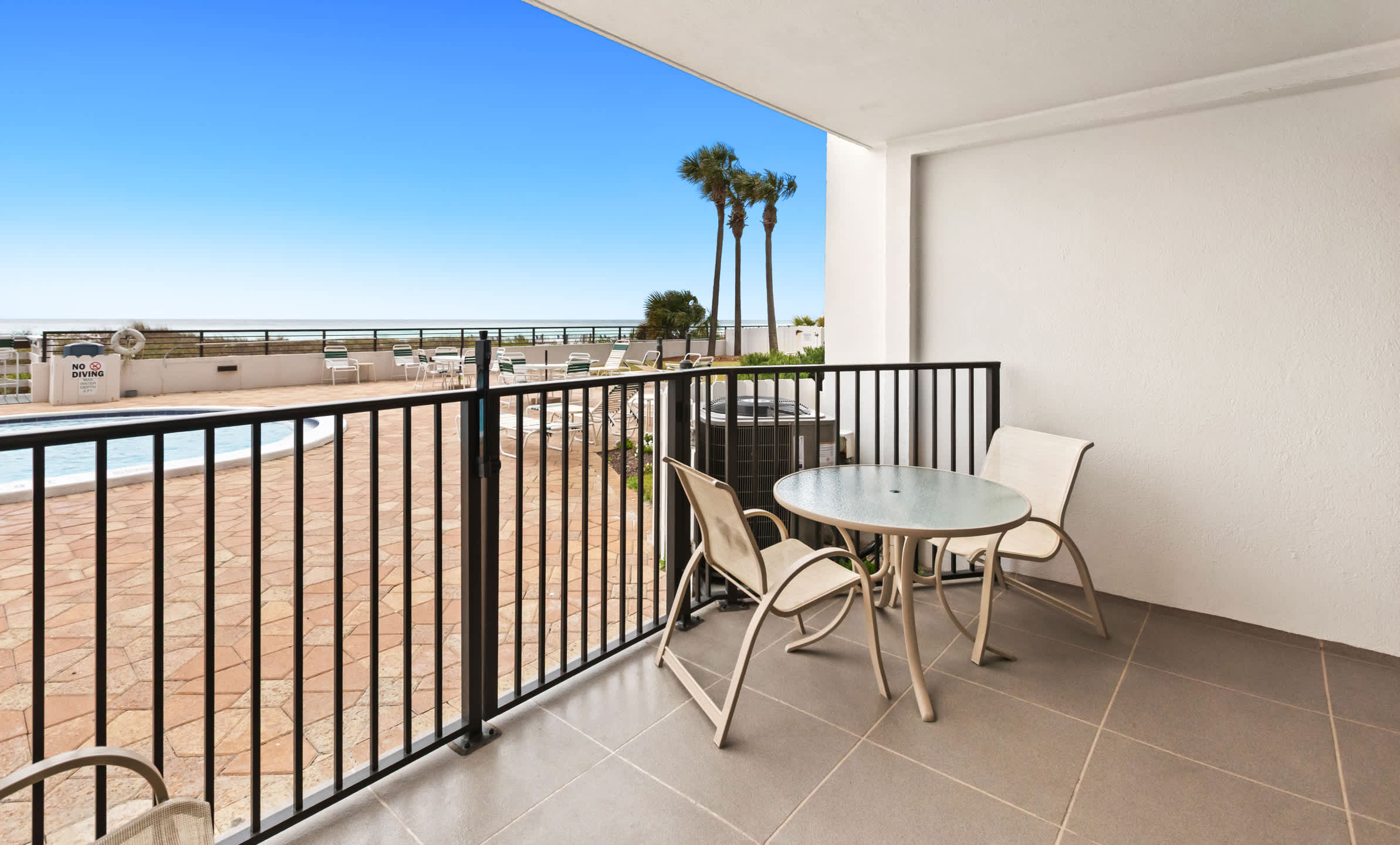 Emerald Towers 0104 23