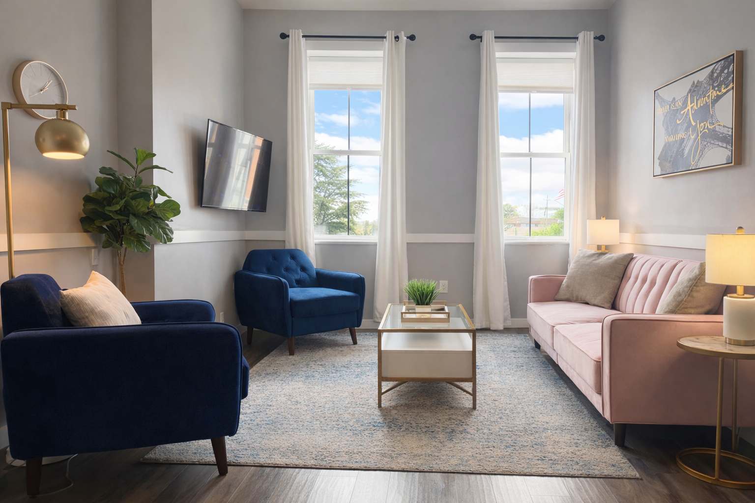 Inviting Loft With Huge Windows And Cozy Vibes - Stylish Urban Retreat - Johnson City, TN