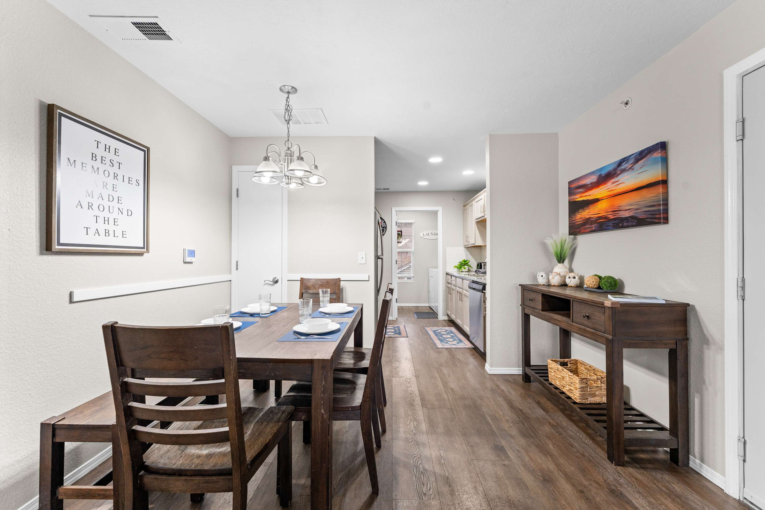 Make mealtime memories together in the spacious dining area​
