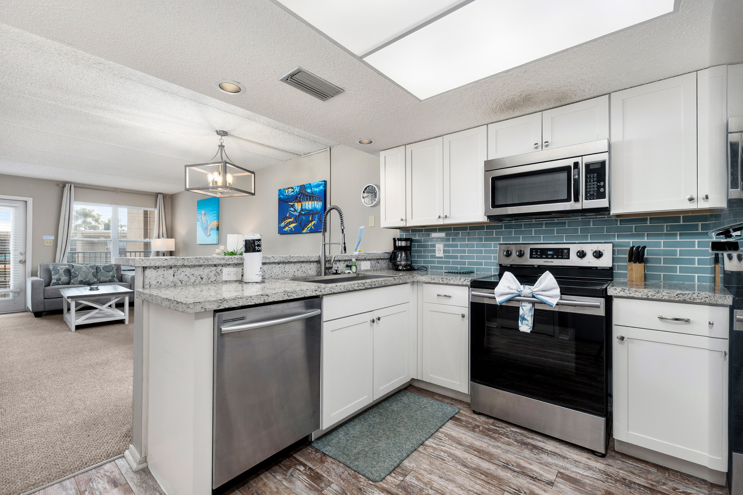 Steps from Beach Condo with Pool and Hot Tub | Photo 10